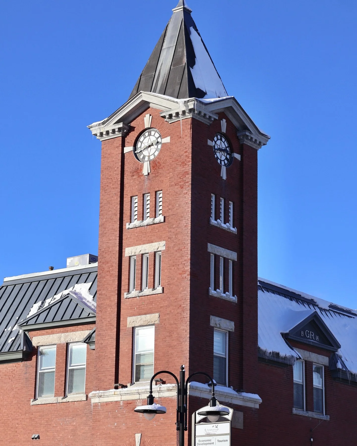 Good Saturday morning, Lakefield ❄️