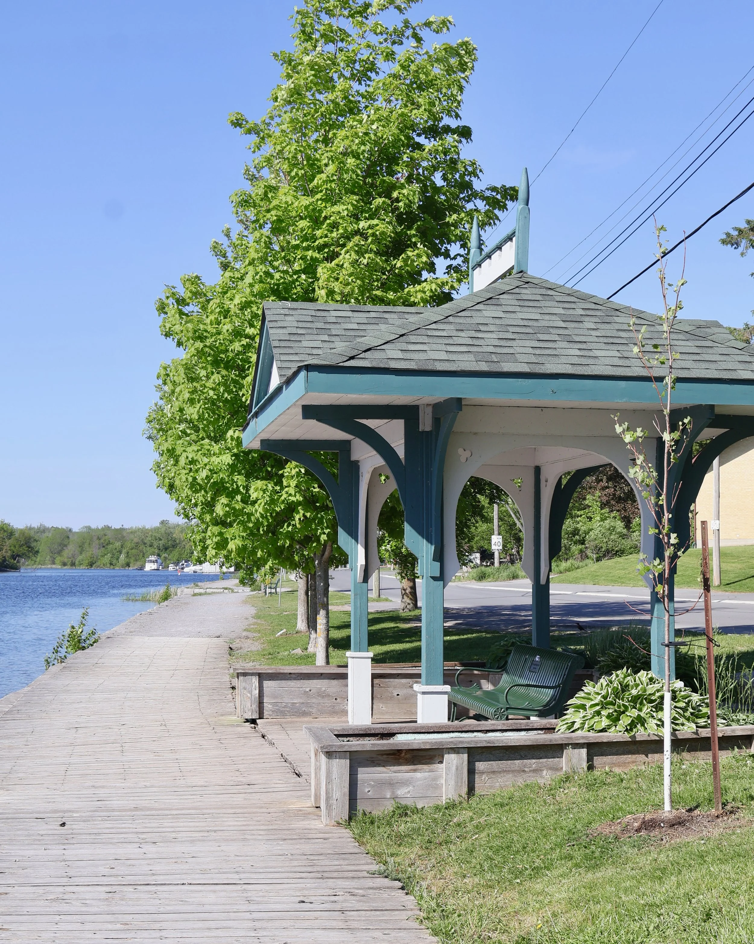 Let&rsquo;s build the ultimate Summer Bucket List! ☀️ 

Tell me your favourite places to visit, activities to try, events to attend, and summer traditions in and around Lakefield!

What&rsquo;s on your Lakefield Summer Bucket List? 😎🪣