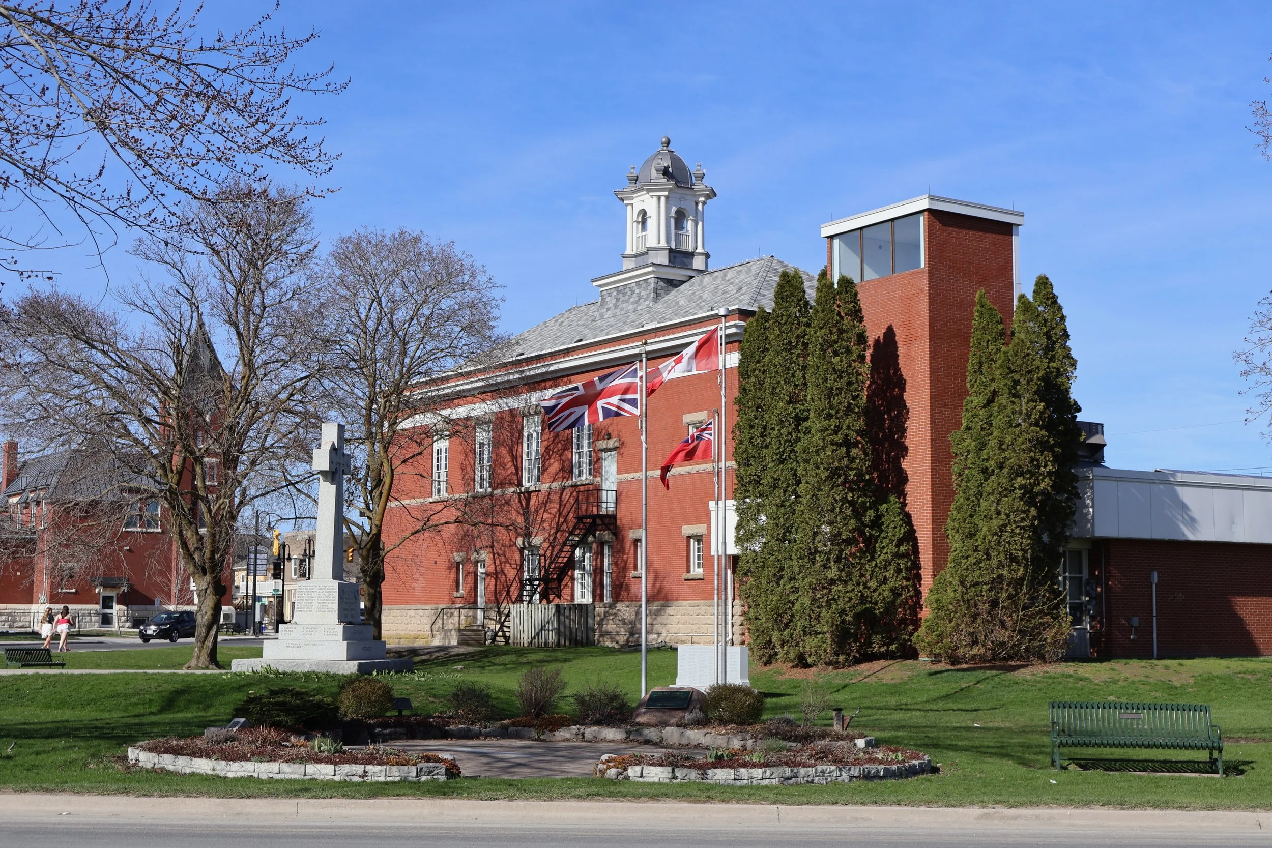 Thank you to everyone who voted on our Facebook page for their favourite photo to be included in the Lakefield &amp; District Lions time capsule.

This photo of Cenotaph Park received the most votes. Many followers commented on the significance of th