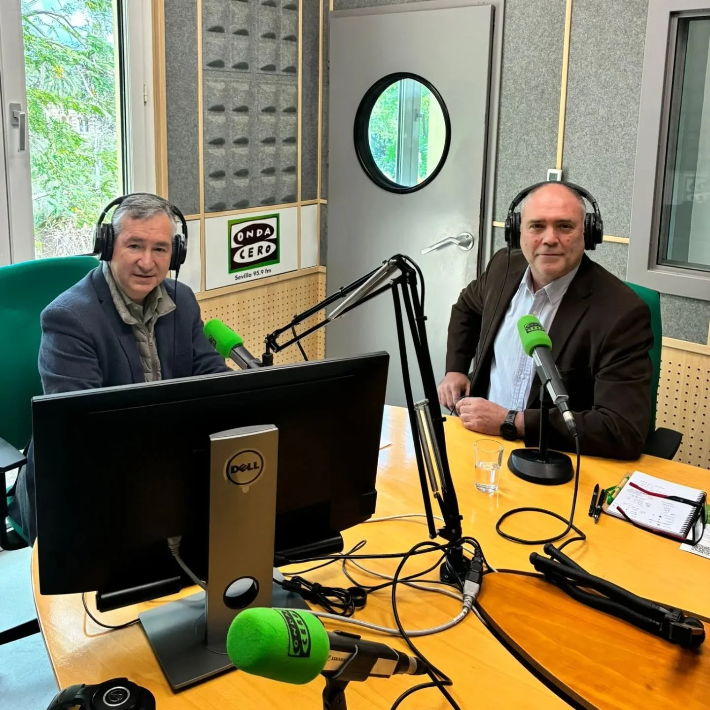 🎙️ Hoy hemos tenido la oportunidad de hablar sobre el presente y el futuro de la #FPDual y la Formaci&oacute;n Profesional en una entrevista en radio en Onda Cero, con el periodista Diego Garc&iacute;a Cabello. 

Desde el CPIFP Javier Imbroda seguim
