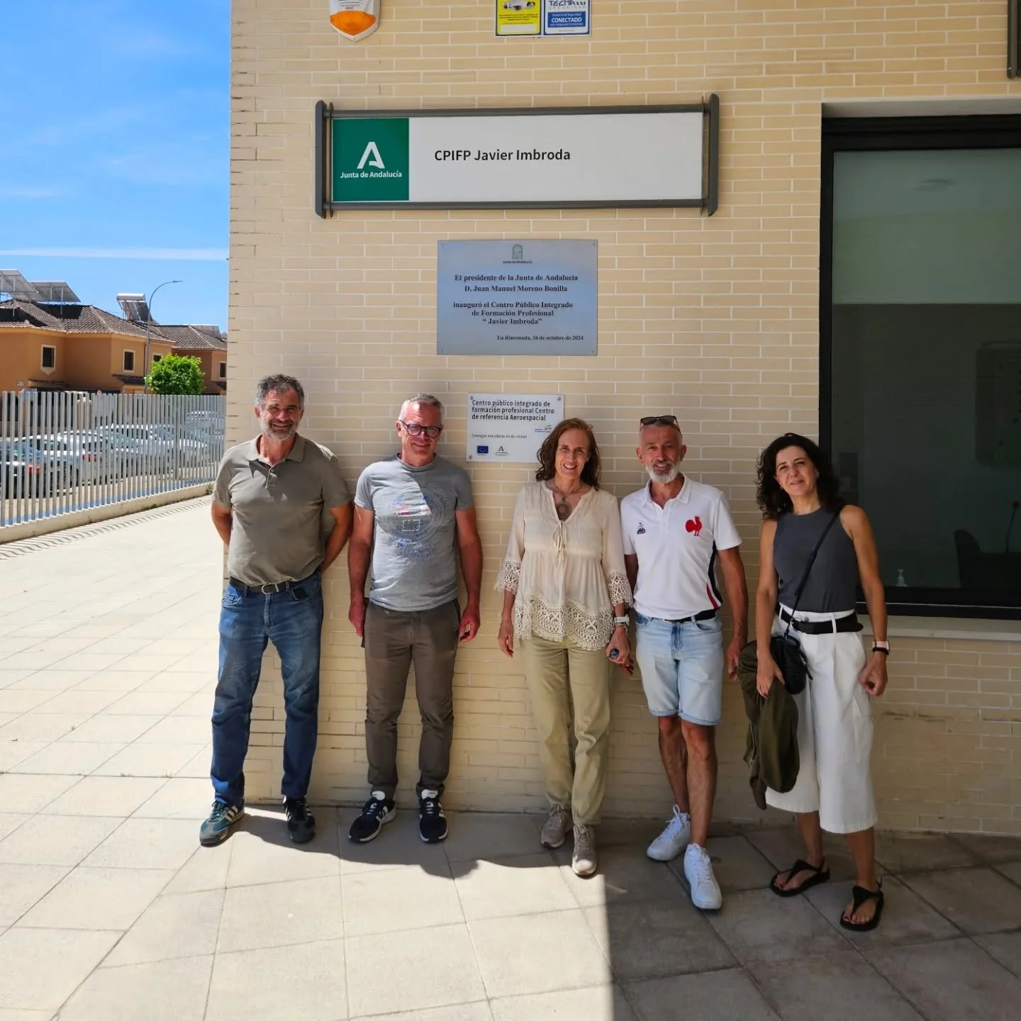 🇪🇺 Esta semana hemos tenido el placer de recibir en nuestro centro a dos profesores franceses que han realizado una estancia de job shadowing, una experiencia de aprendizaje y observaci&oacute;n que fomenta el intercambio de buenas pr&aacute;cticas