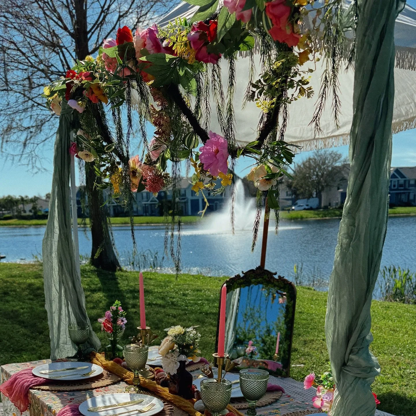 That dream picnic you&rsquo;ve been saving on Pinterest? We can make it happen!
Book now✨
&bull;
&bull;
&bull;
&bull;
&bull;
#picnicdate #pinterest #pinterestinspired #pinterestaesthetic #tampapicnics #luxurypicnics #aestheticpicnic #saintpetepicnics