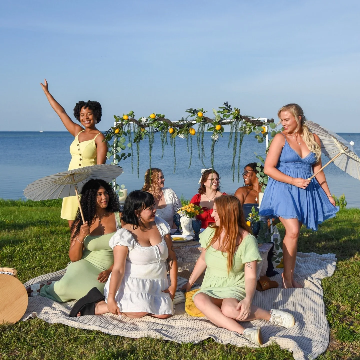 Your next celebration deserves magic. Reserve your Fine &amp; Feral Picnic! 

📸 @verahousecreative 
&bull;
&bull;
&bull;
&bull;
#picnicdate #tampapicnics #luxurypicnics #aestheticpicnic #saintpetepicnics #fineandferalpicnics #picnicparty #luxurypicn