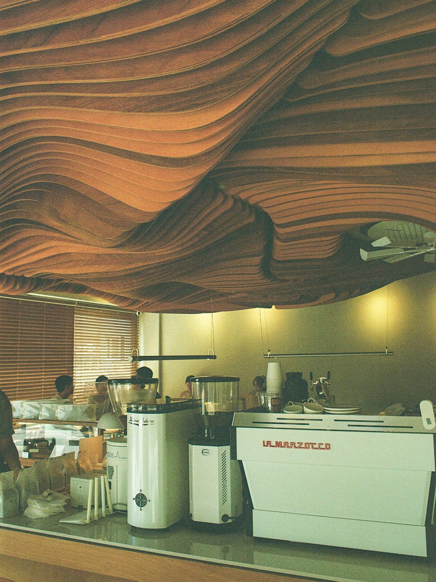 seoul june&rsquo;25
.
.
.
.
.
.
.
.
.
.
.
.
.
.
.
.
.
.
.
.
.
#film #filmphotography #35mmfilm #35mm #canon #kodak #fujifilm #ultramax400 #kodakultramax400 #filmisnotdead #kodakfilm #35mmfilm #seoul #korea #cafehopping #summer #streetphotography #cit