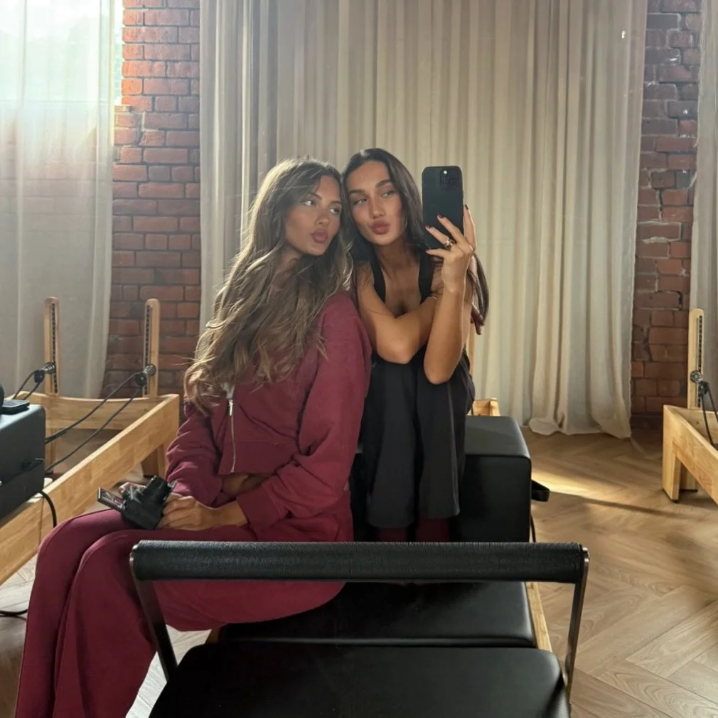 Some things are better shared 💌

We love growing By referral, did you know if you bring a friend who signs up on any membership or credit pack you both get a free class? 

T&amp;C&rsquo;s apply, The intro series is excluded 
Limited memberships avai