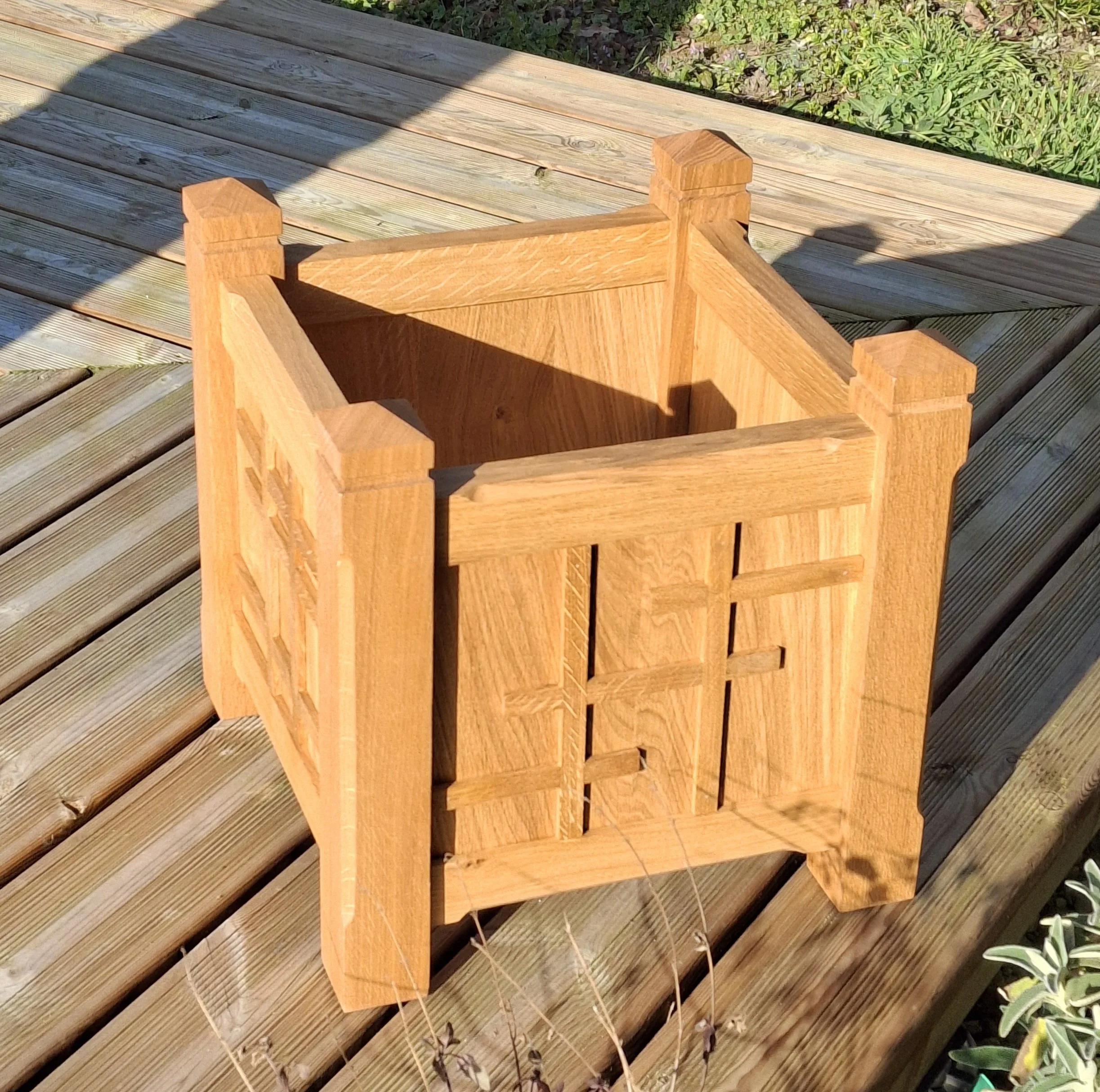 Cache pot 