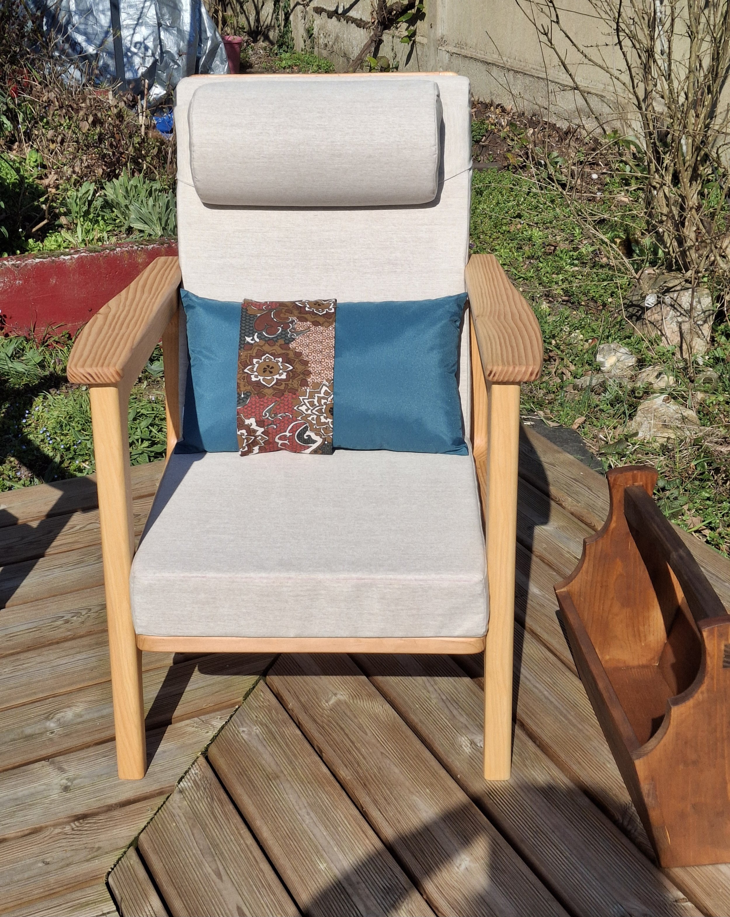 Fauteuil extérieur fixe en douglas huilé, coussins tissu déperlant bateau