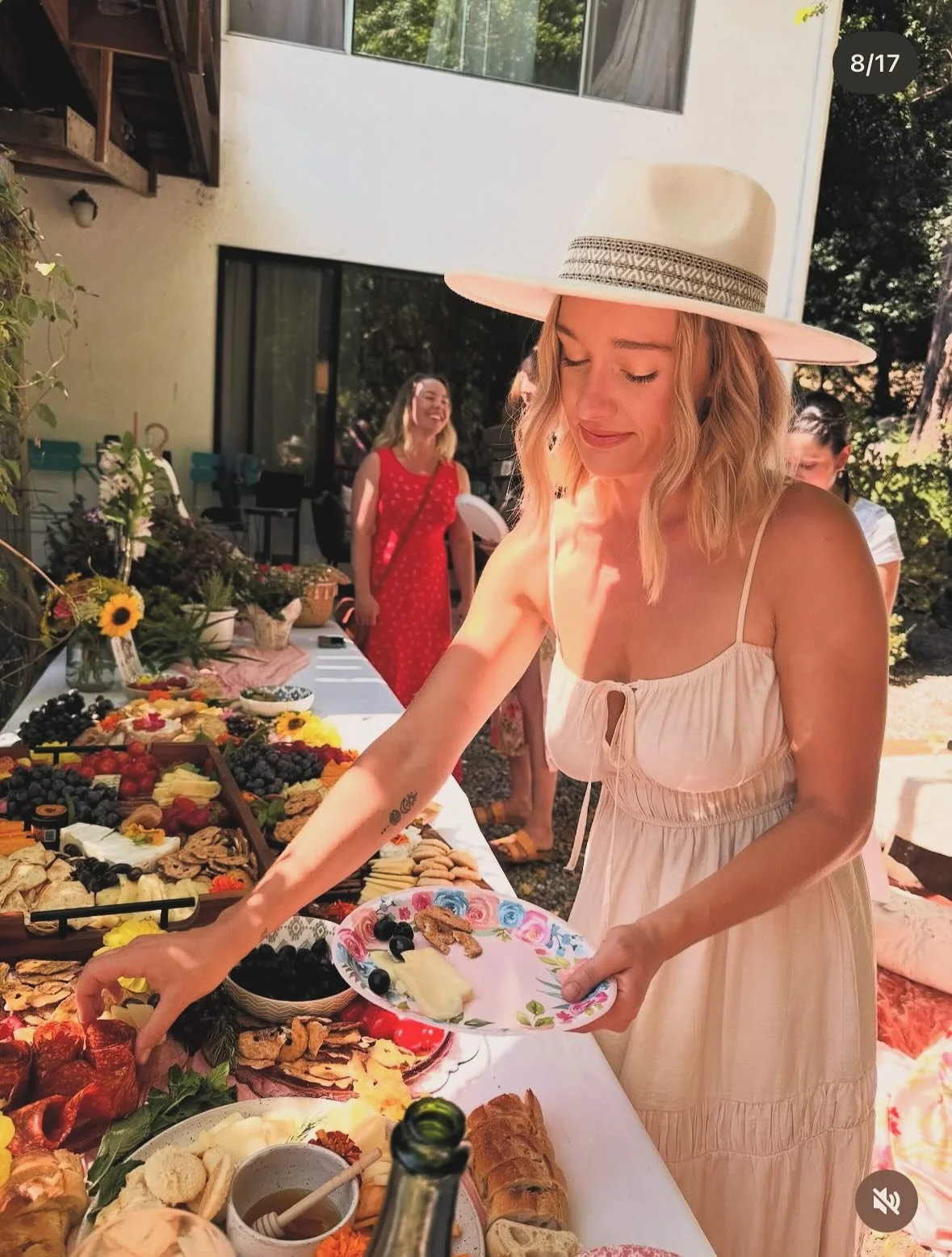 A sweet little garden party for the birthday girl and her friends. Happy birthday @sassy_stevi ! So fun putting this together and helping make your day special.

#grazingtable #santacruz #catering #santacruzcaterer #charcuterie #charcuterieboard #che