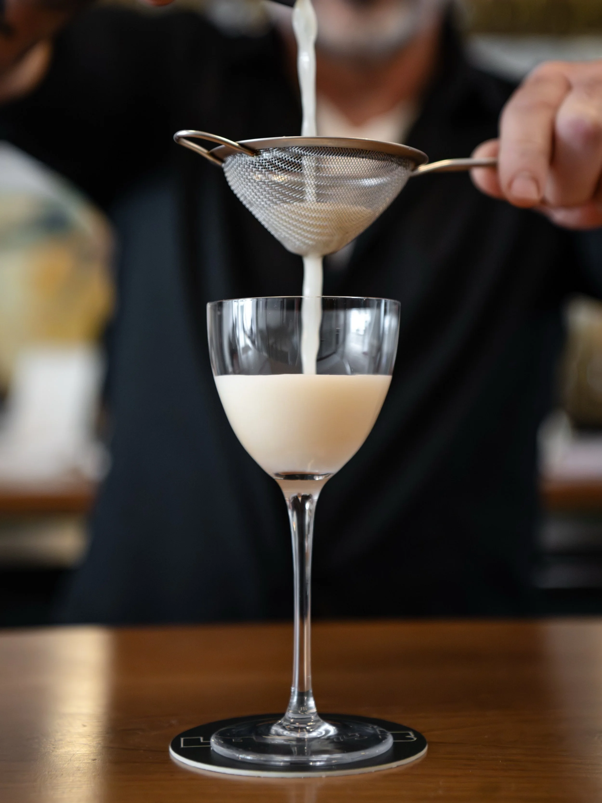 Happy hour (or aperitivo hour if you fancy) every Wednesday-Friday from 5-7pm. $10 all cocktails (like this one, the French Connection) and select wines. That's actually multiple hours. But who's keeping track? Bar snacks on the swipe ------->

📷