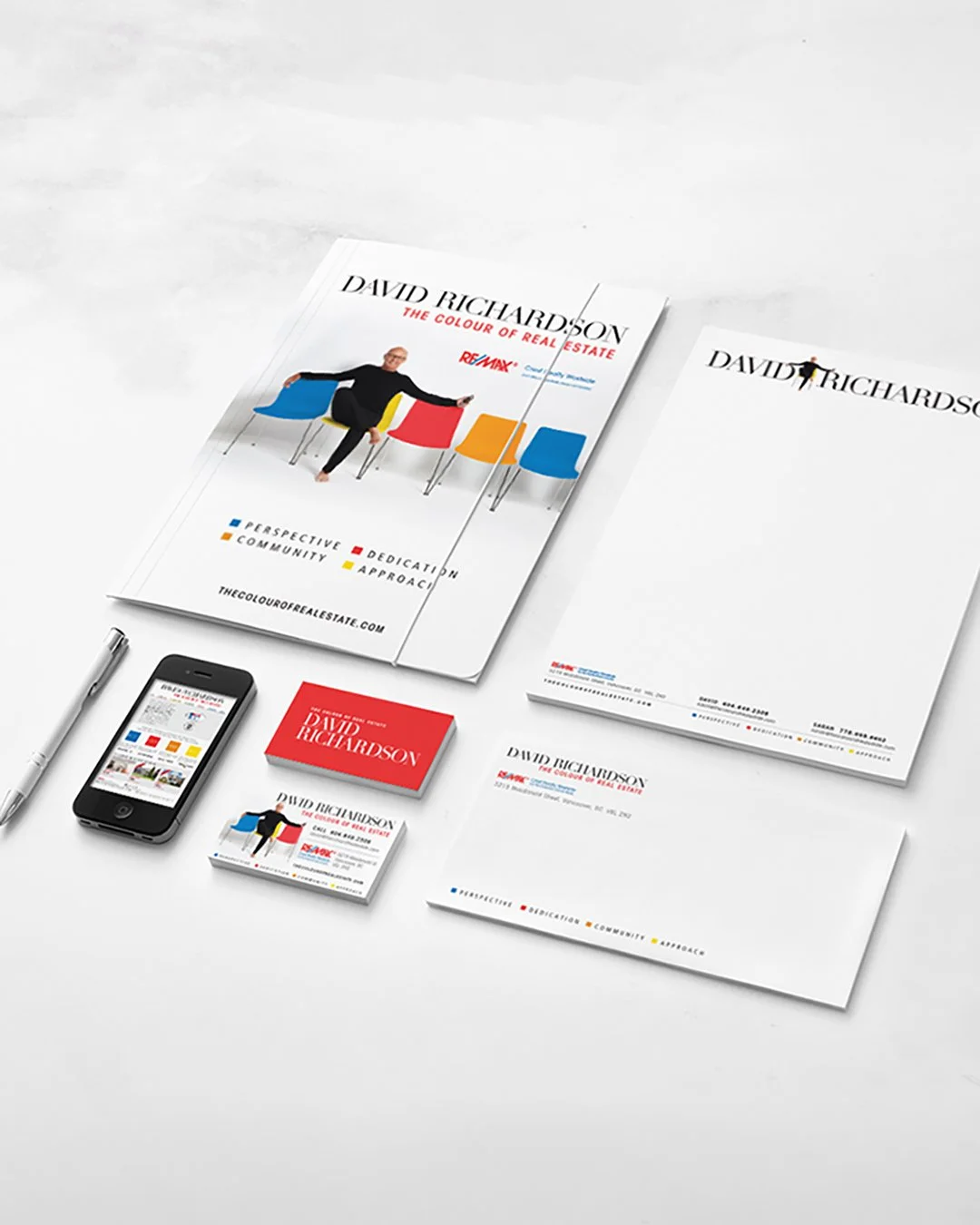 BRAND CONSISTENCY @davidrichardson.realtor
At DOB Creative we always want to take our clients logo + brand id and make sure it's used properly on all of their marketing materials. From Business Cards + Stationery to Websites + Social Media.

PHOTO: @