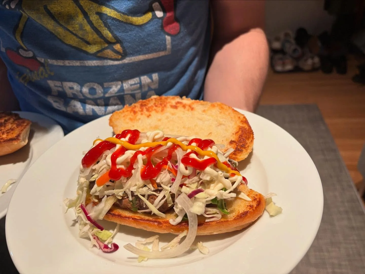 April recap! 🌮🥙🥪

1) another GREAT AMERICAN BURGER from @motzburger ! Cuban Frita burger on a roll with seasoned patty, cabbage, and bunch of sauce 🍅 7/10 on 4.13.2025

2) it's been the era of the steak taco for me, this was one of the first iter