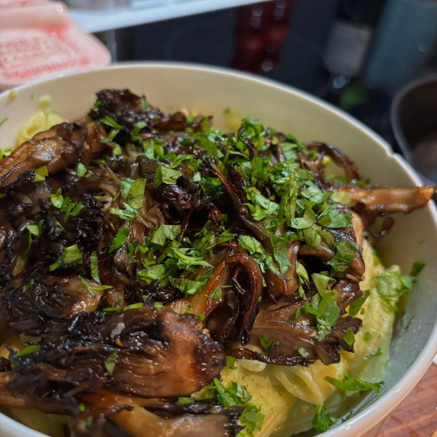 Let's try this again shall we? Here are the last things I made for myself before moving out of DC! 

1) zucchini pasta with maitake fried in butter! This was good but rich, made with protein penne and saut&eacute;ed, blended zucchini. 5/10 on 6.22.25