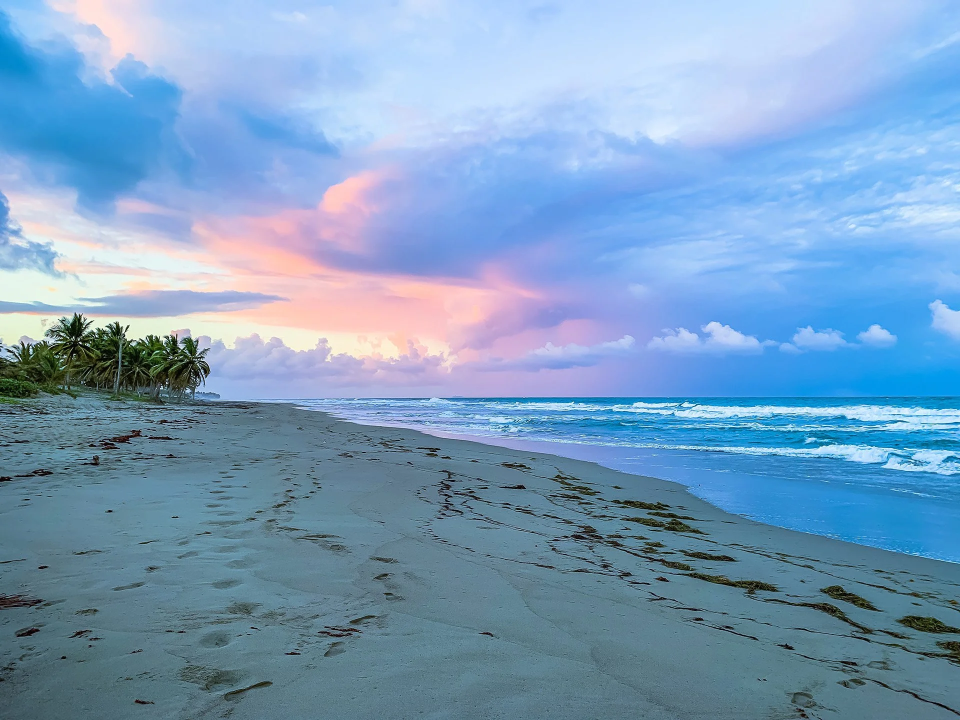 seascapes-of-costa-rica-2024-10-23-12-02-40-utc.jpg