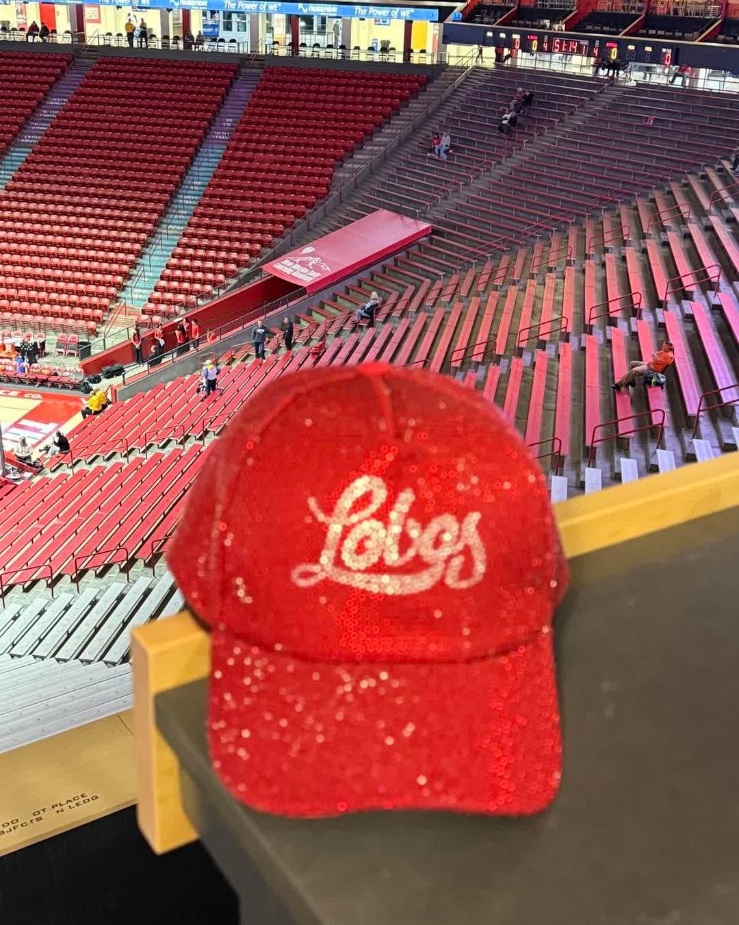 This is how you turn heads without saying a word. ✨✨✨