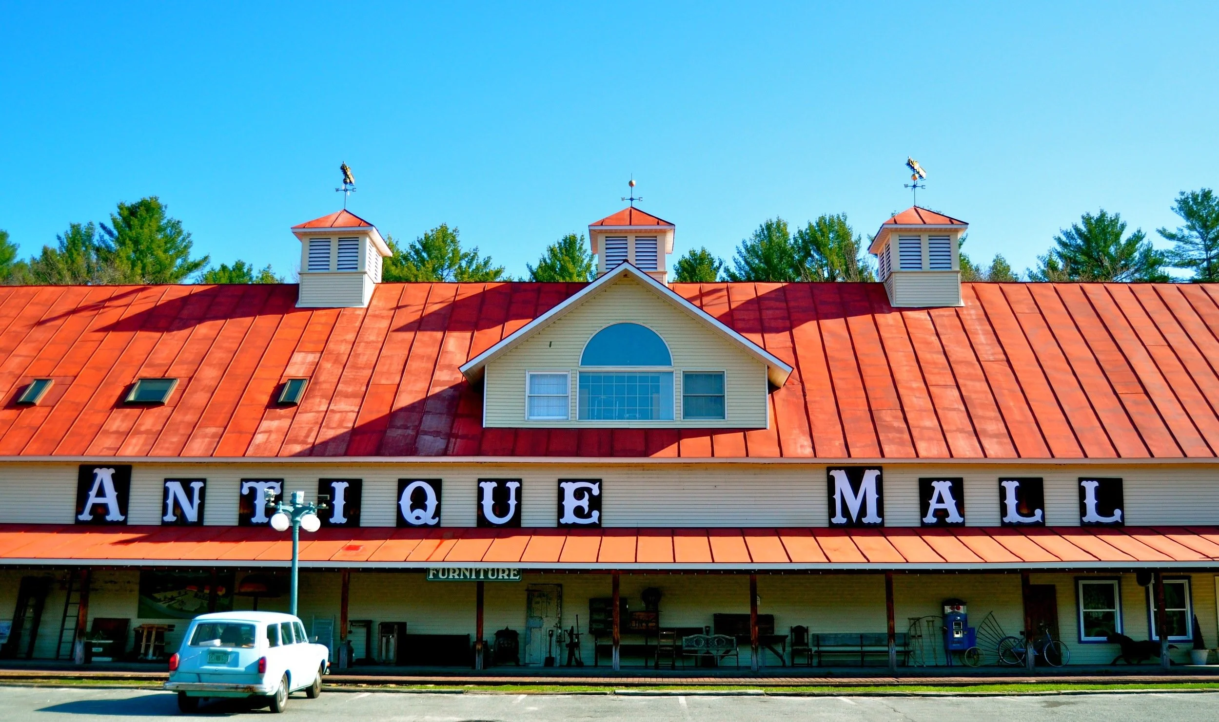 Photo of mall exterior