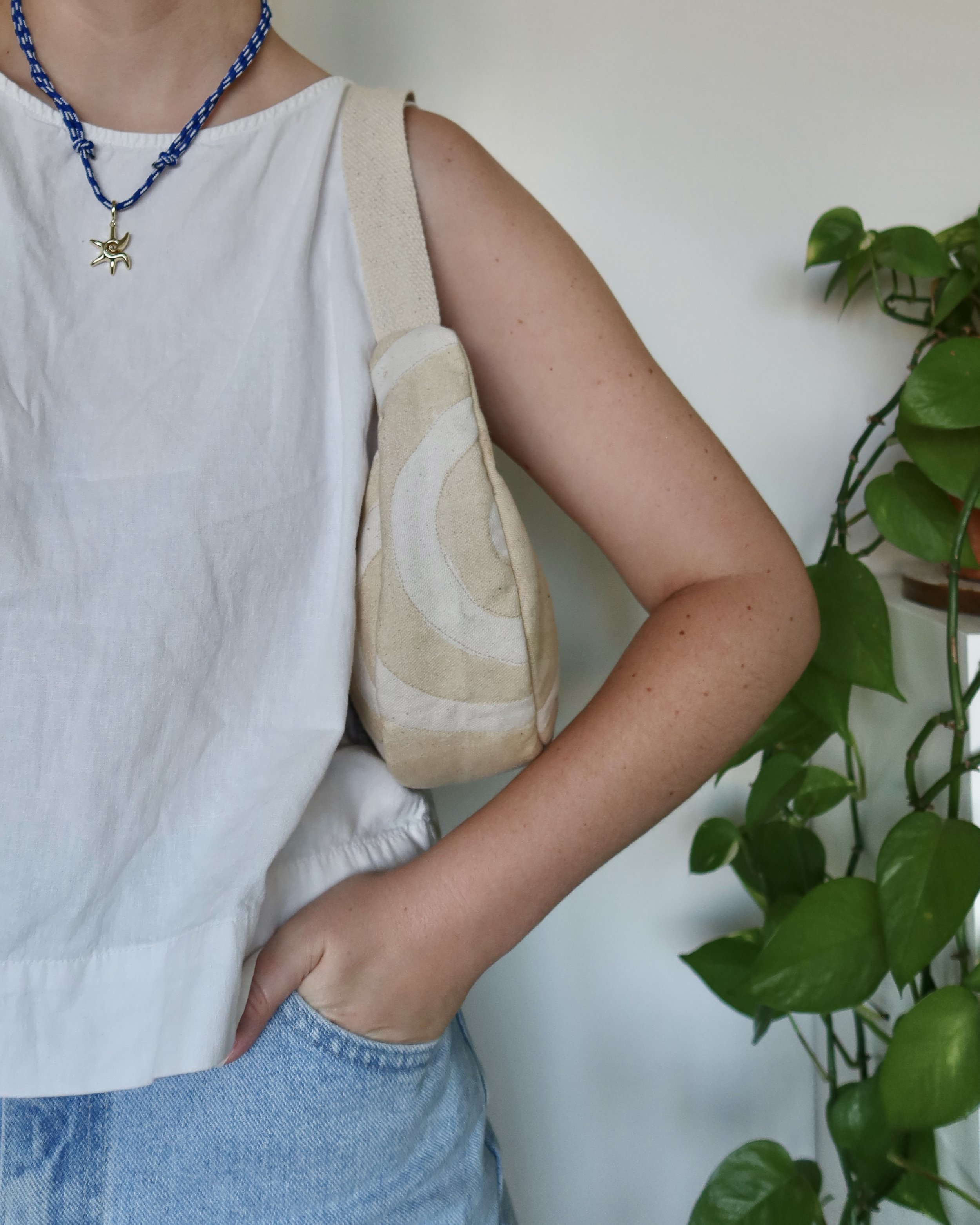 Retro Circle Crescent Bag