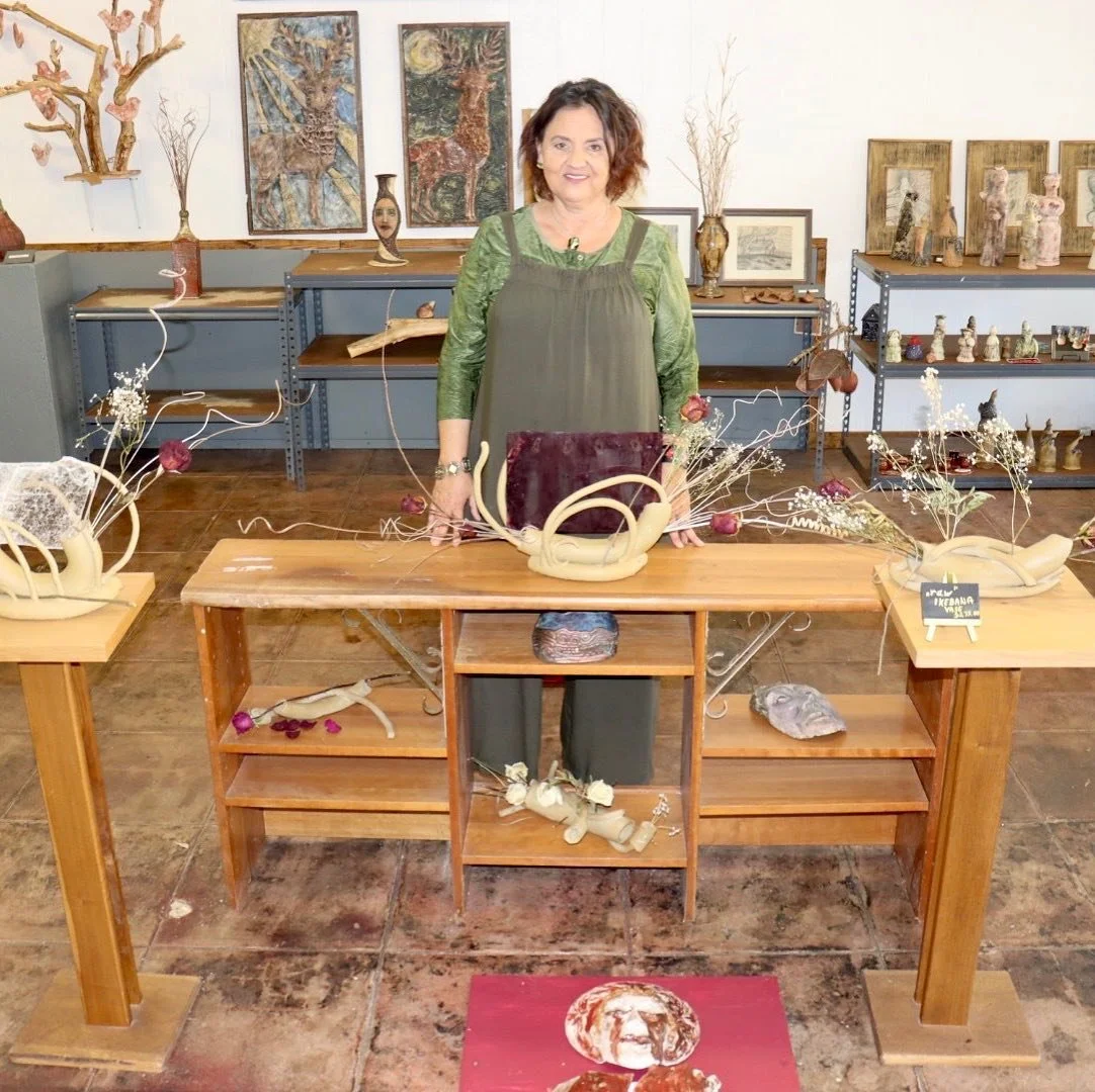 Moving out of my garage and working on my art in this great and messy studio and showroom, always believe..