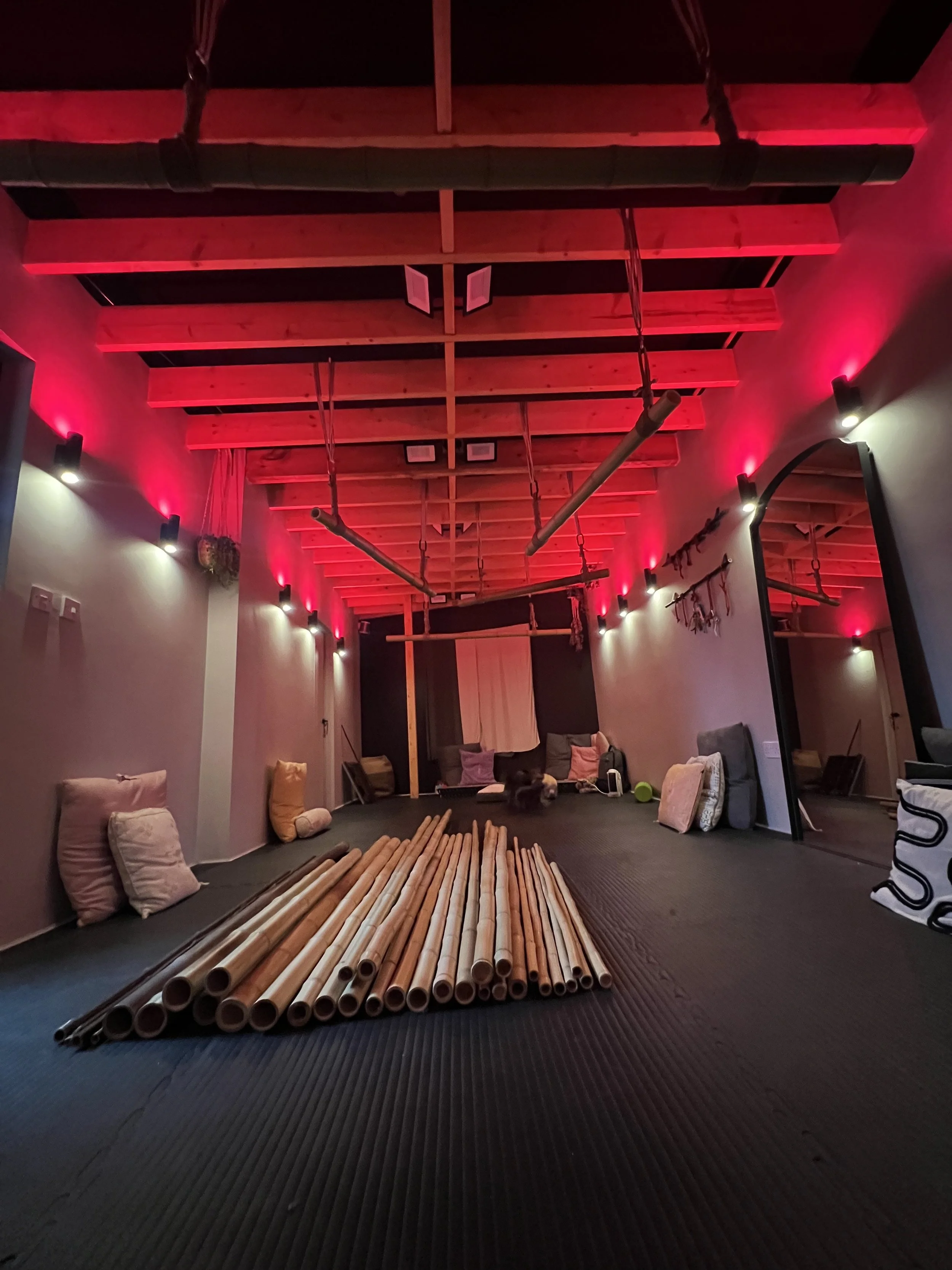 suspending from bamboo for kinbaku at shibari lounge