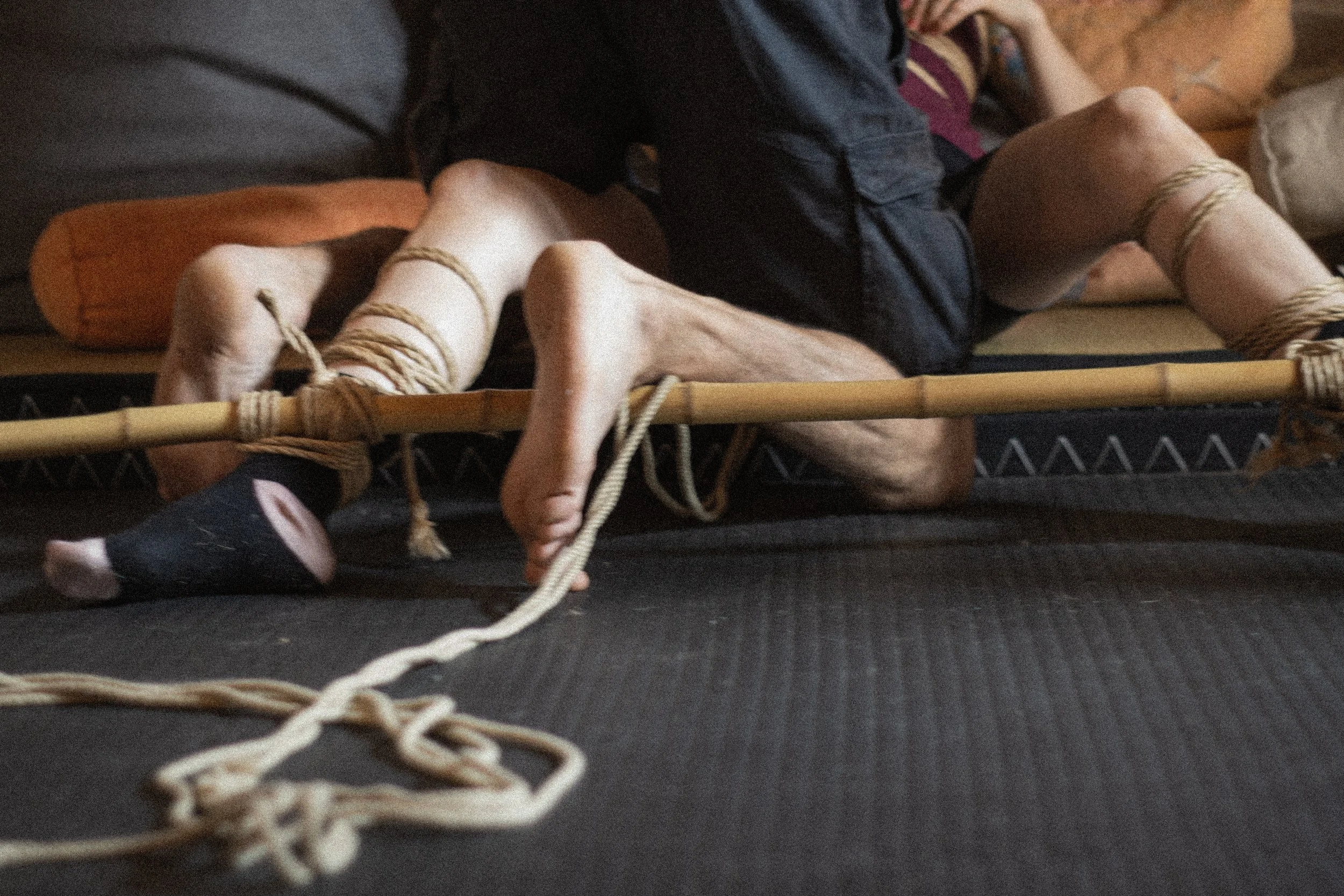 © Shibari Lounge – rope jam and workshops in Essex. Kinbaku teaching session. Not for reproduction..jpg