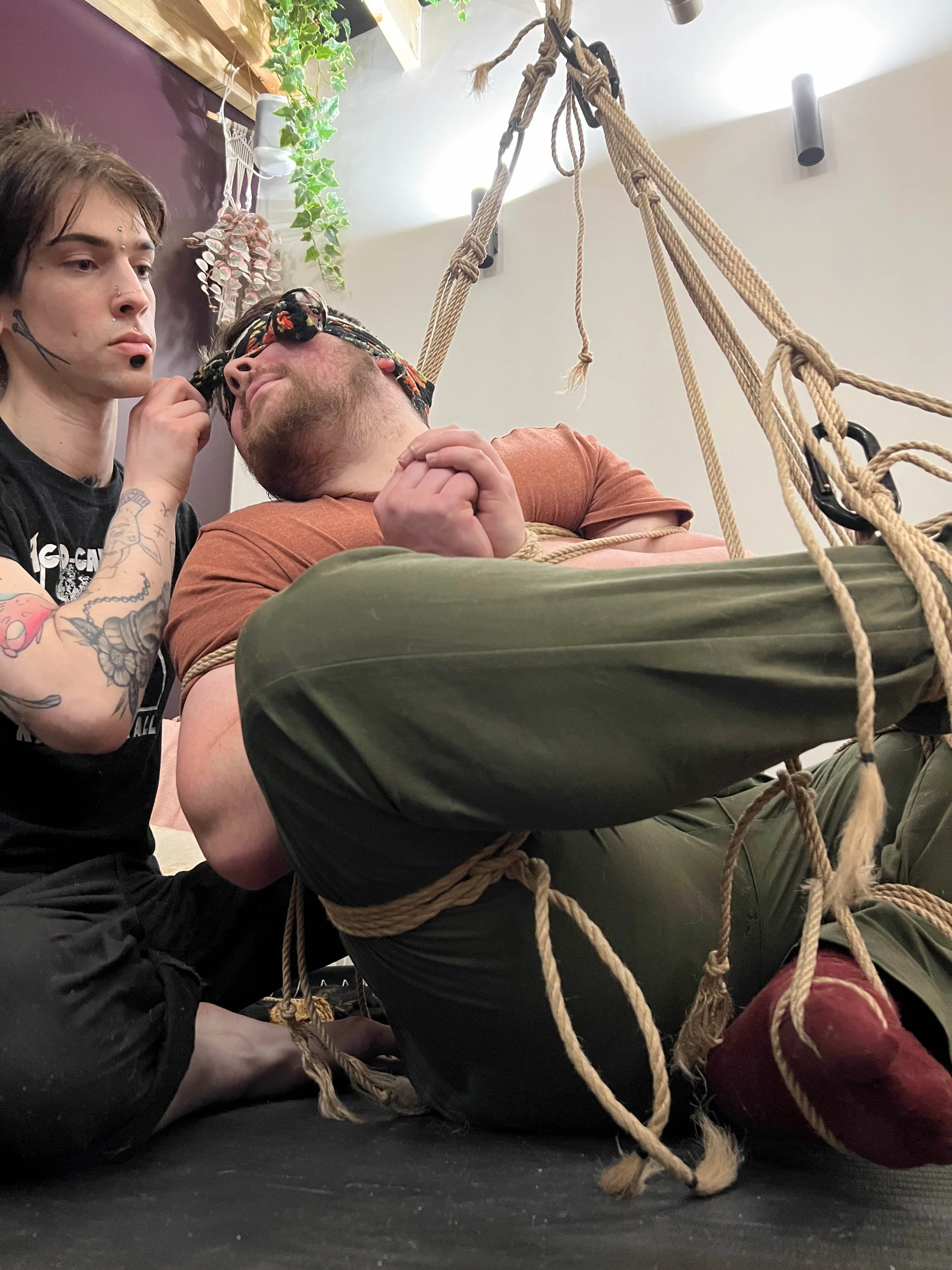 © Shibari Lounge / The Shibari Shop – men in ropes from Sakunawa in action. Not for reproduction..jpg