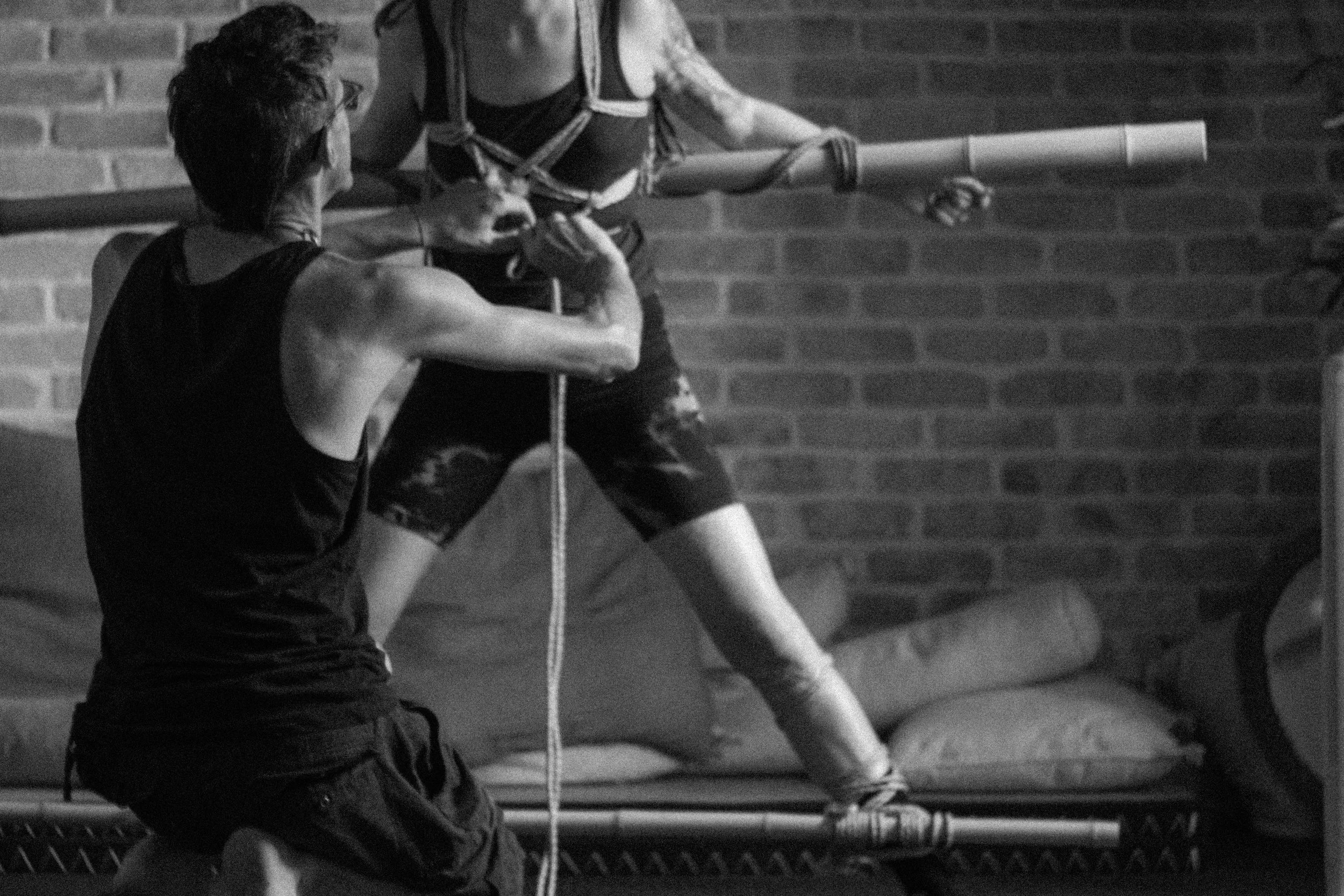 © Shibari Lounge – rope jam and workshops in Essex. Kinbaku teaching session. Not for reproduction..jpg