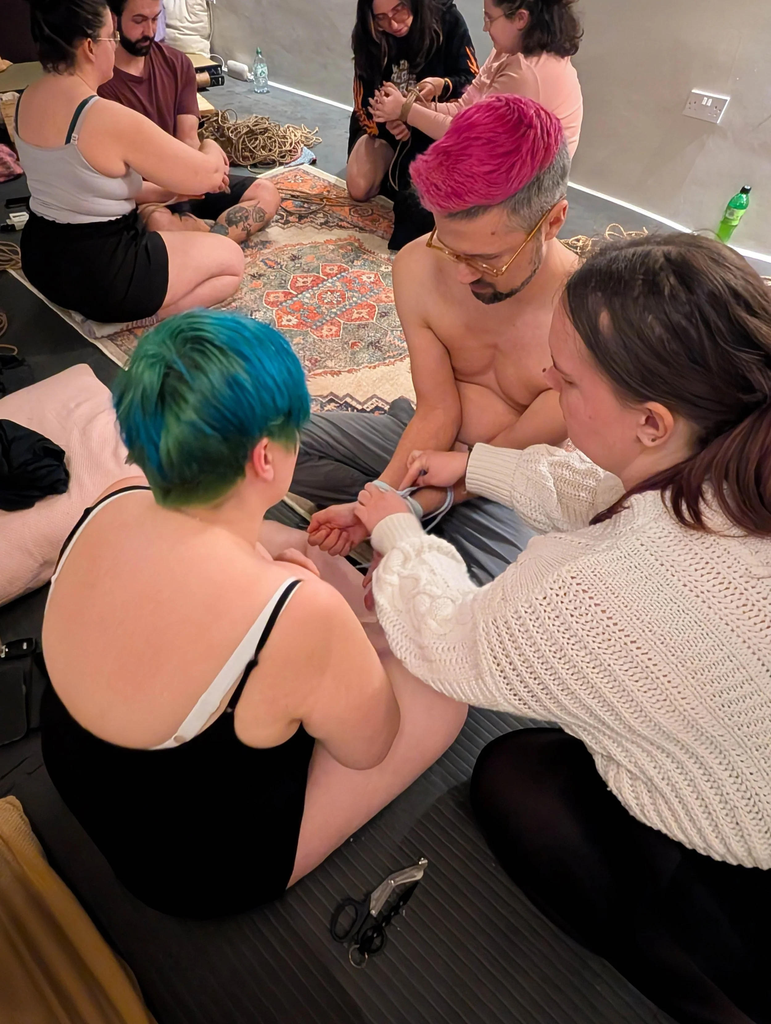 © Shibari Lounge – Rope jam in Essex. Kinbaku community studio near London. Not for reproduction..jpg