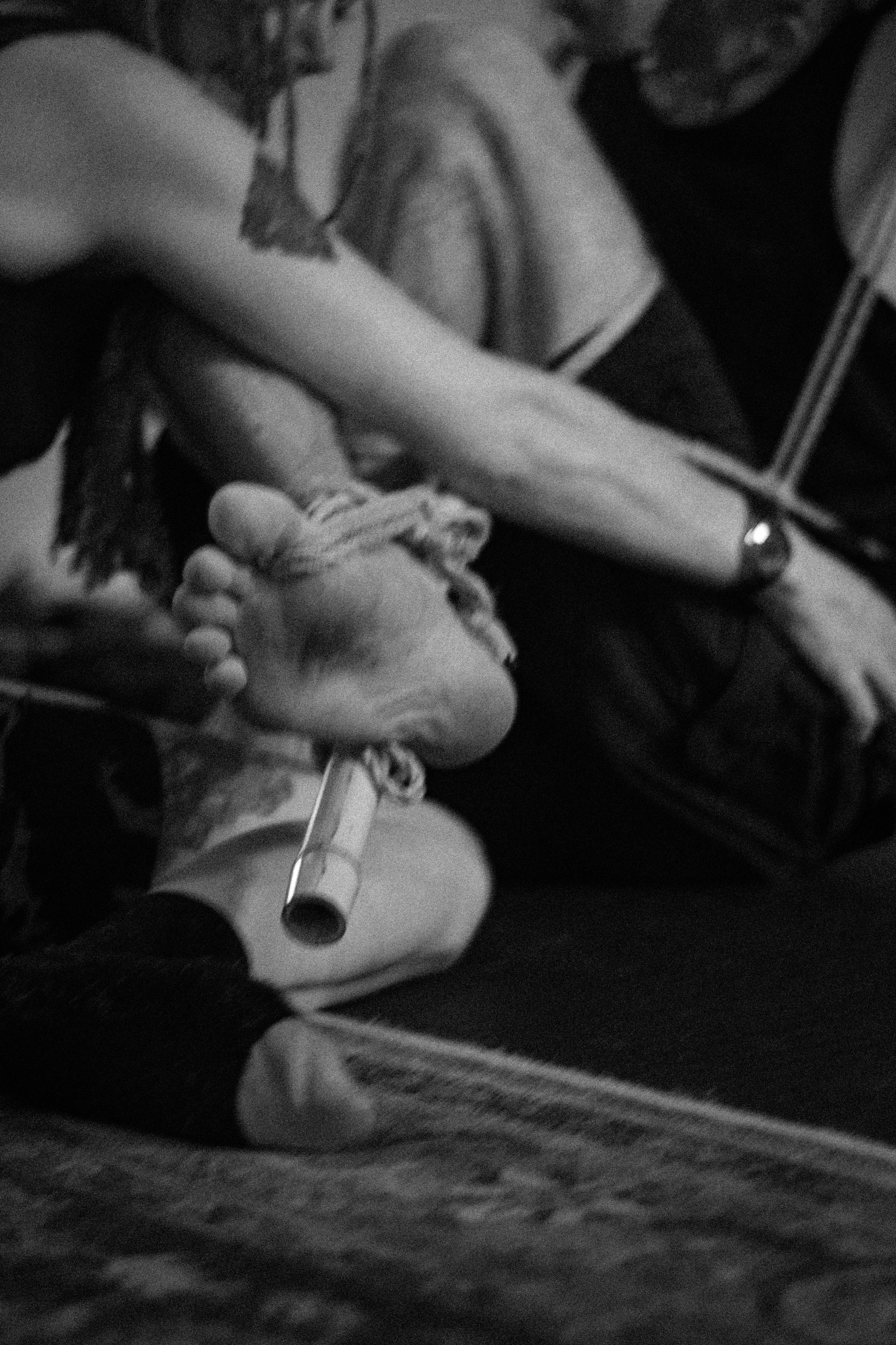 © Shibari Lounge – rope jam and workshops in Essex. Kinbaku teaching session. Not for reproduction..jpg