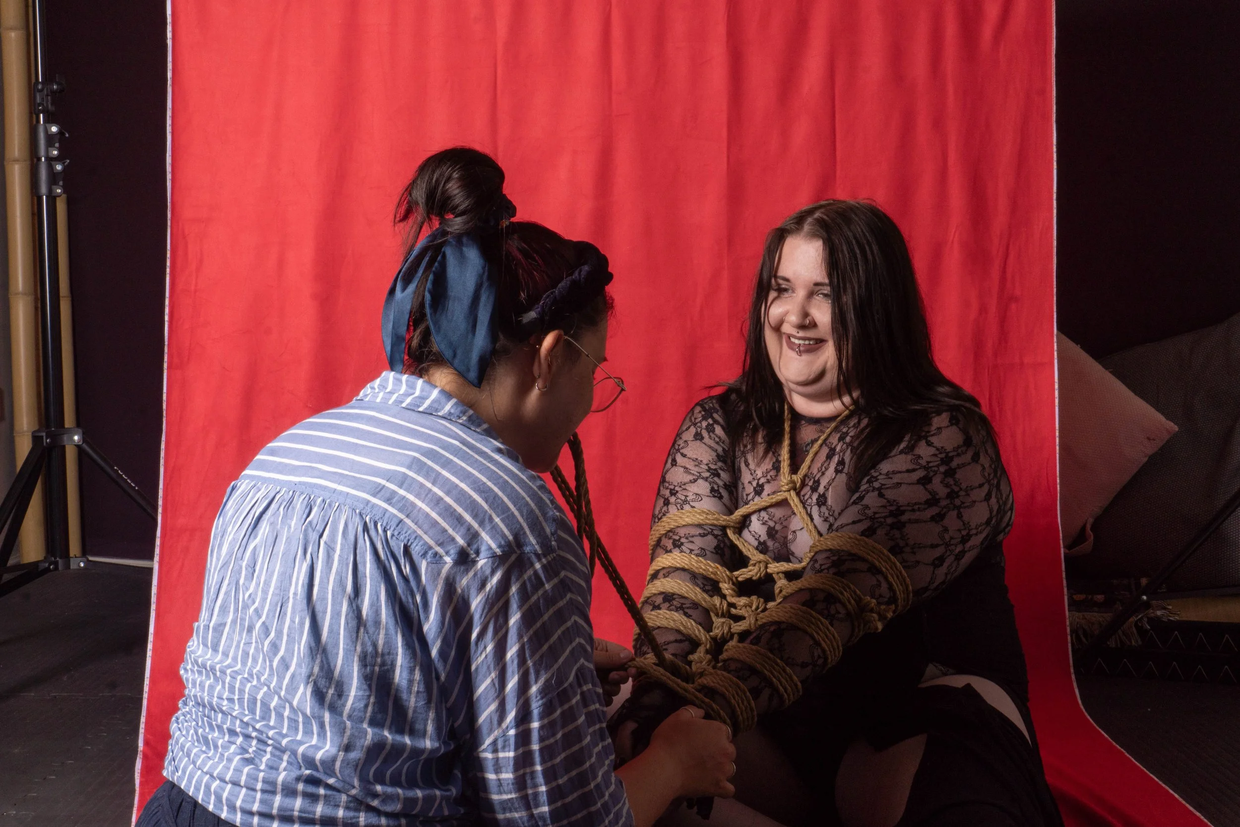 © Shibari Lounge – rope jam and workshops in Essex. Kinbaku private teaching session. Not for reproduction..jpg