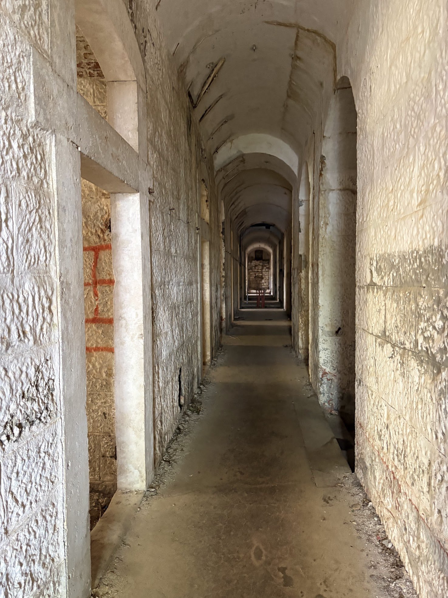 fort1.jpg