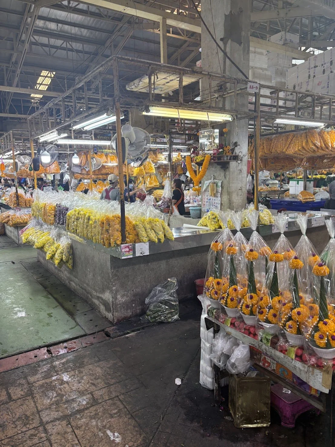 flower market.jpg