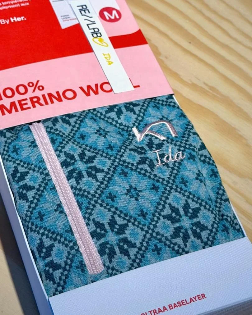 Disse @karitraa Rose-genserne har f&aring;tt broderte navn og er klare for @ekstremsportveko i Voss! 

&Oslash;nsker du navn, logo eller eget motiv p&aring; et plagg? Vi digitaliserer og broderer det p&aring; for deg. Kom innom lokalene v&aring;re i 