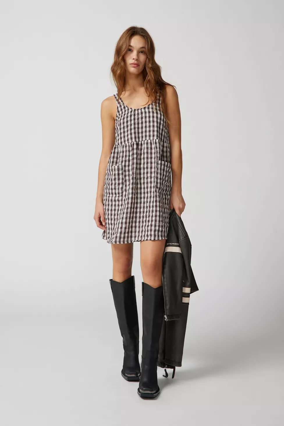 83441220_029_b.webp