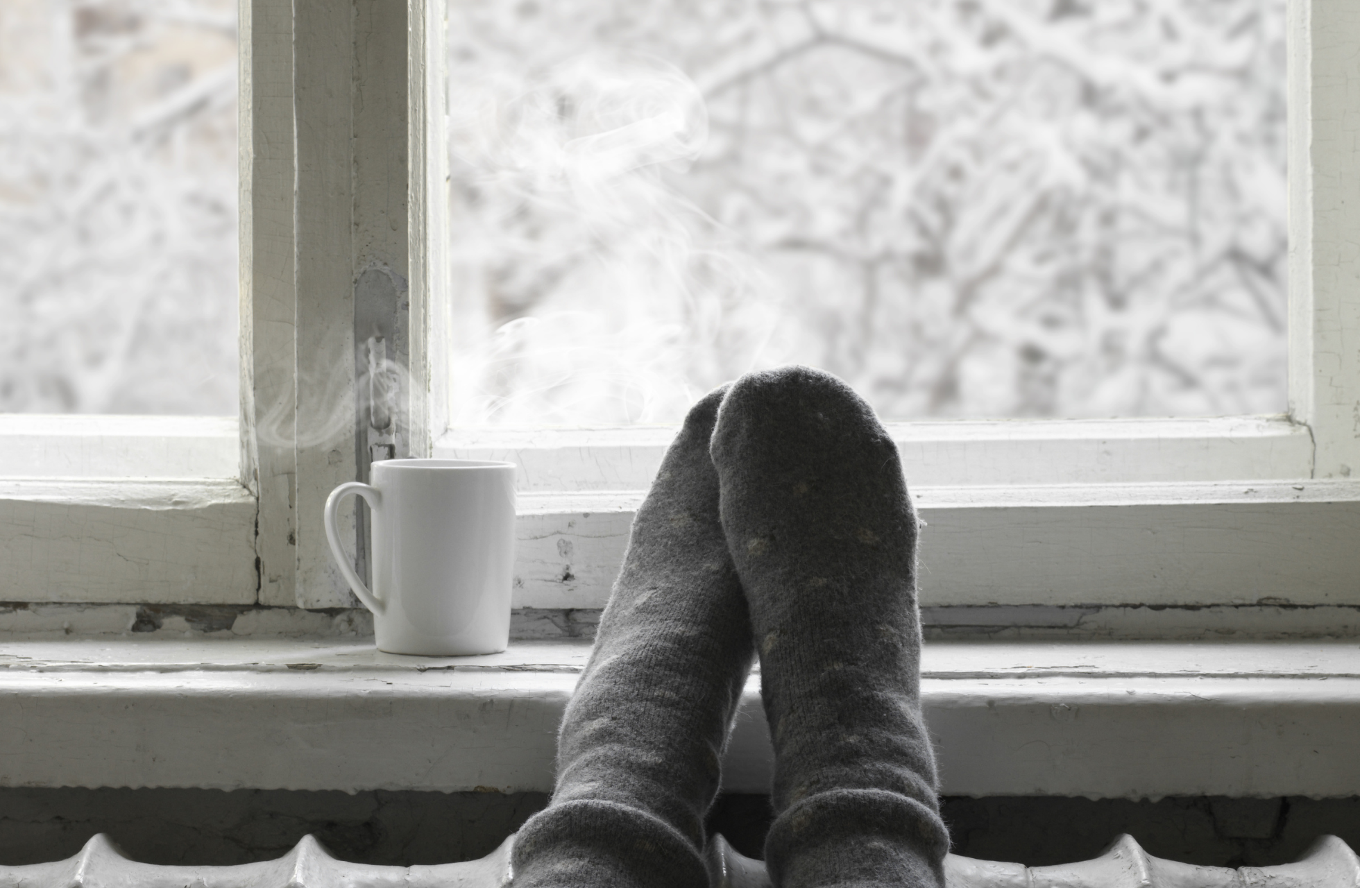 Drafty Rooms and High Bills: 5 Signs Your Windows Are Wasting Energy