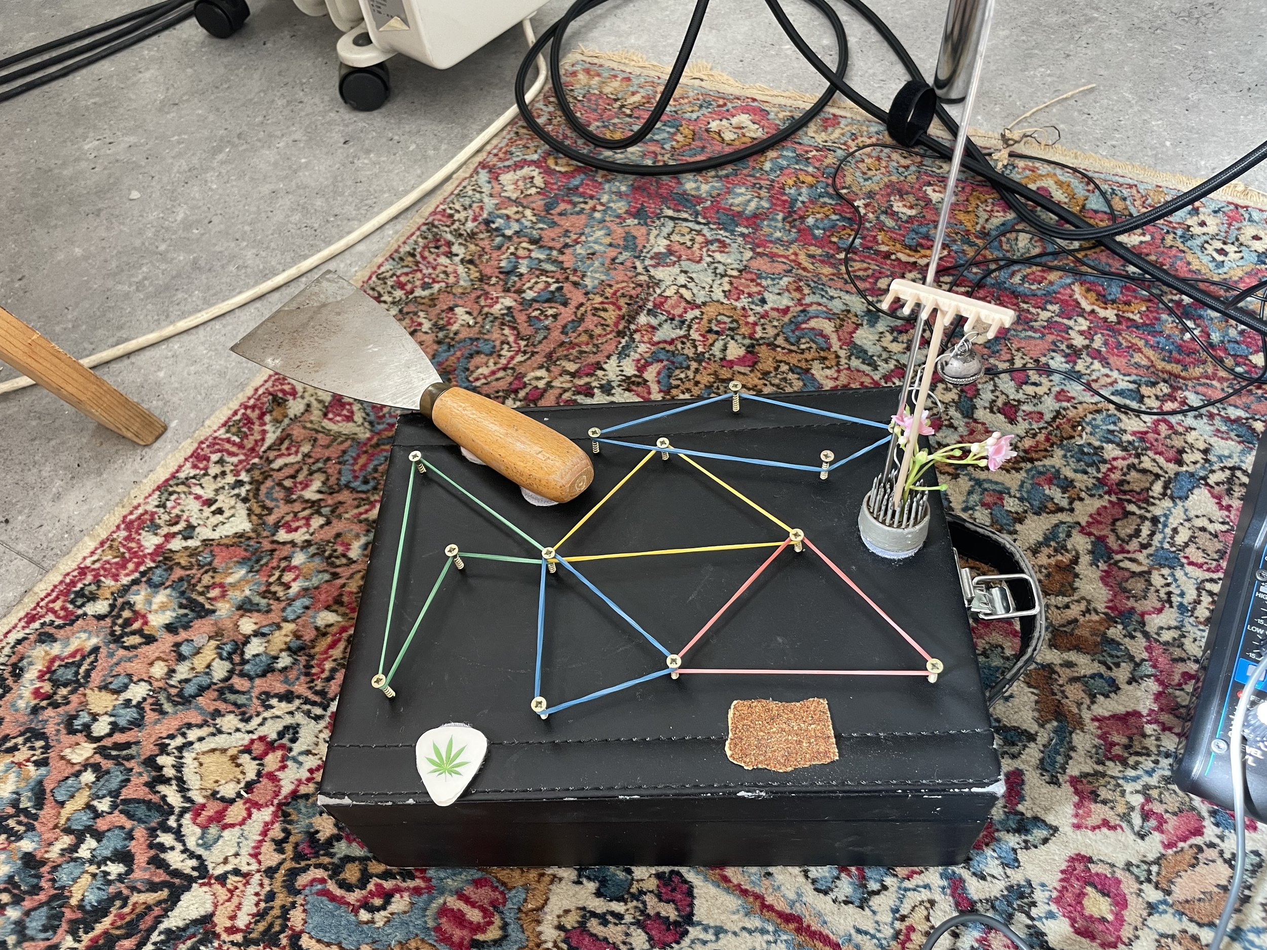 close-up of the instrument "rubber map"