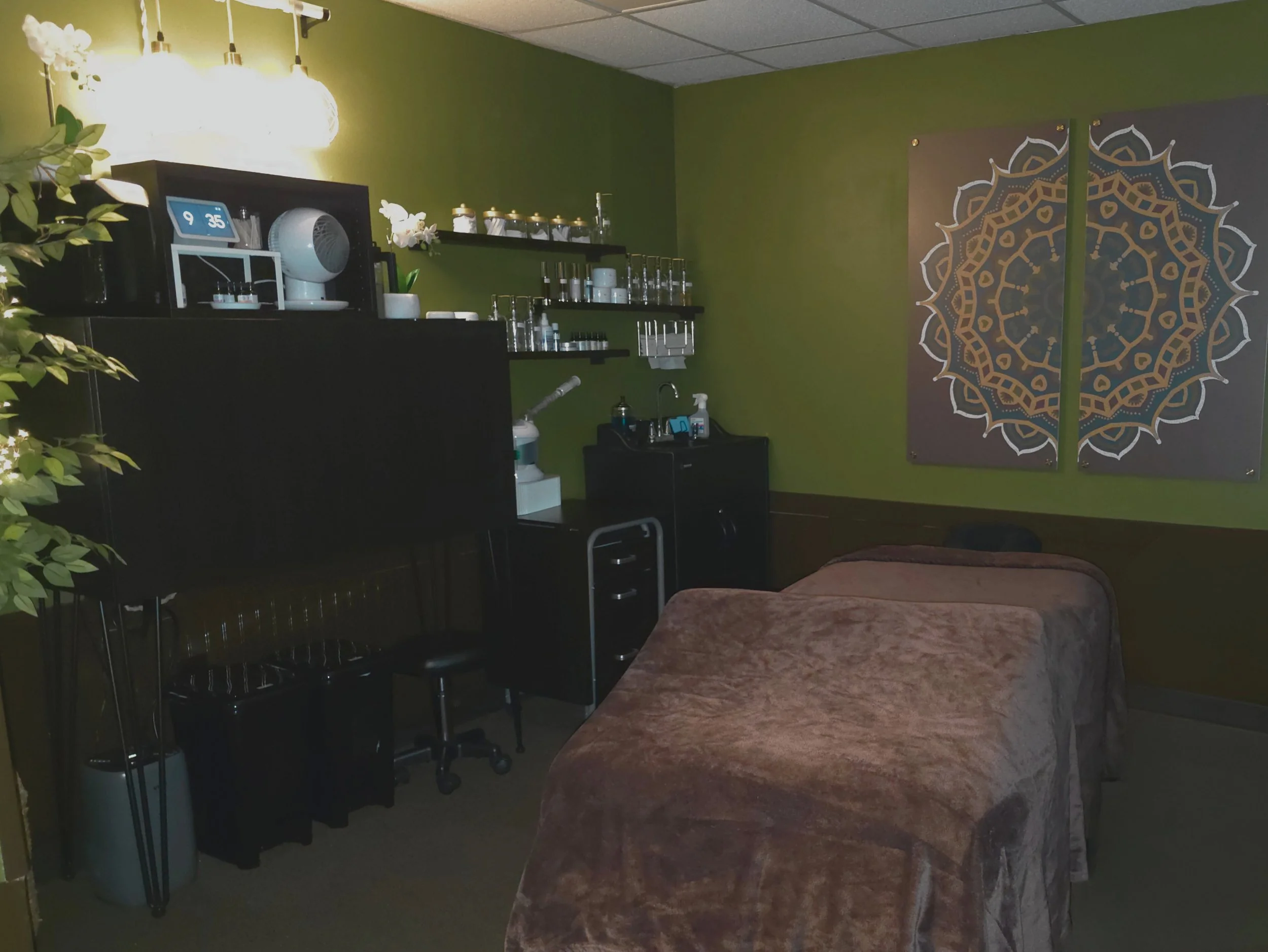 Room 1: Shelves full of results-driven skincare, a table ready for relaxation — this is where great skin and great bodywork meet.