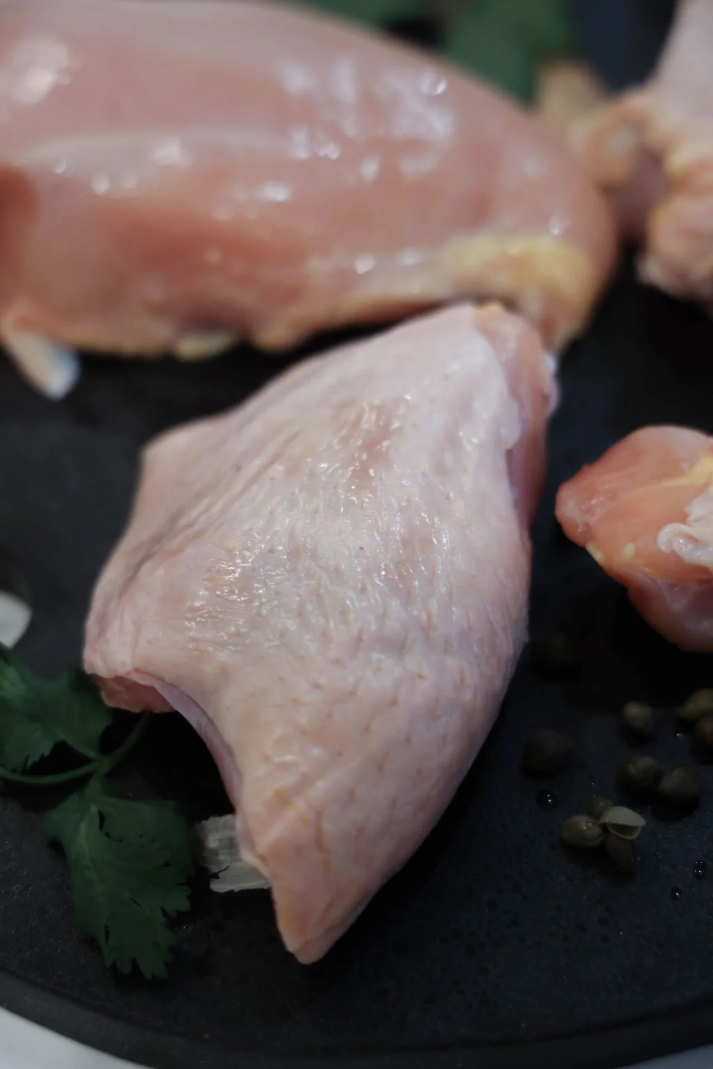 Bone in Chicken Thighs (Approx. 1.4 lbs)