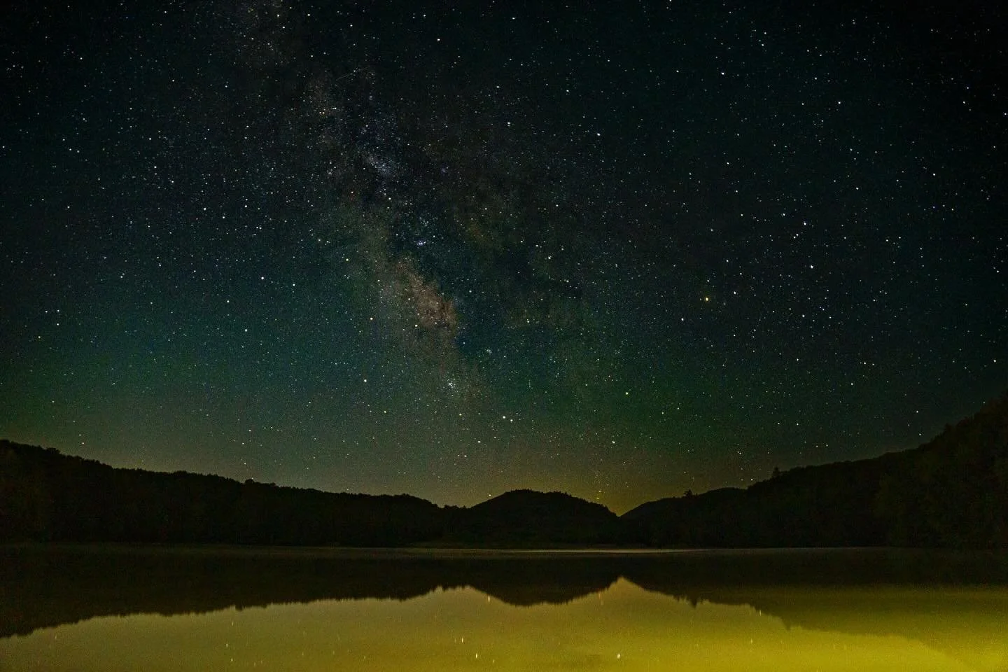 || #lake #stars #astrophotography #milkyway || #sony #sonyalpha #sonya6400 #sonyphotography #sonyimages || #photography #photo