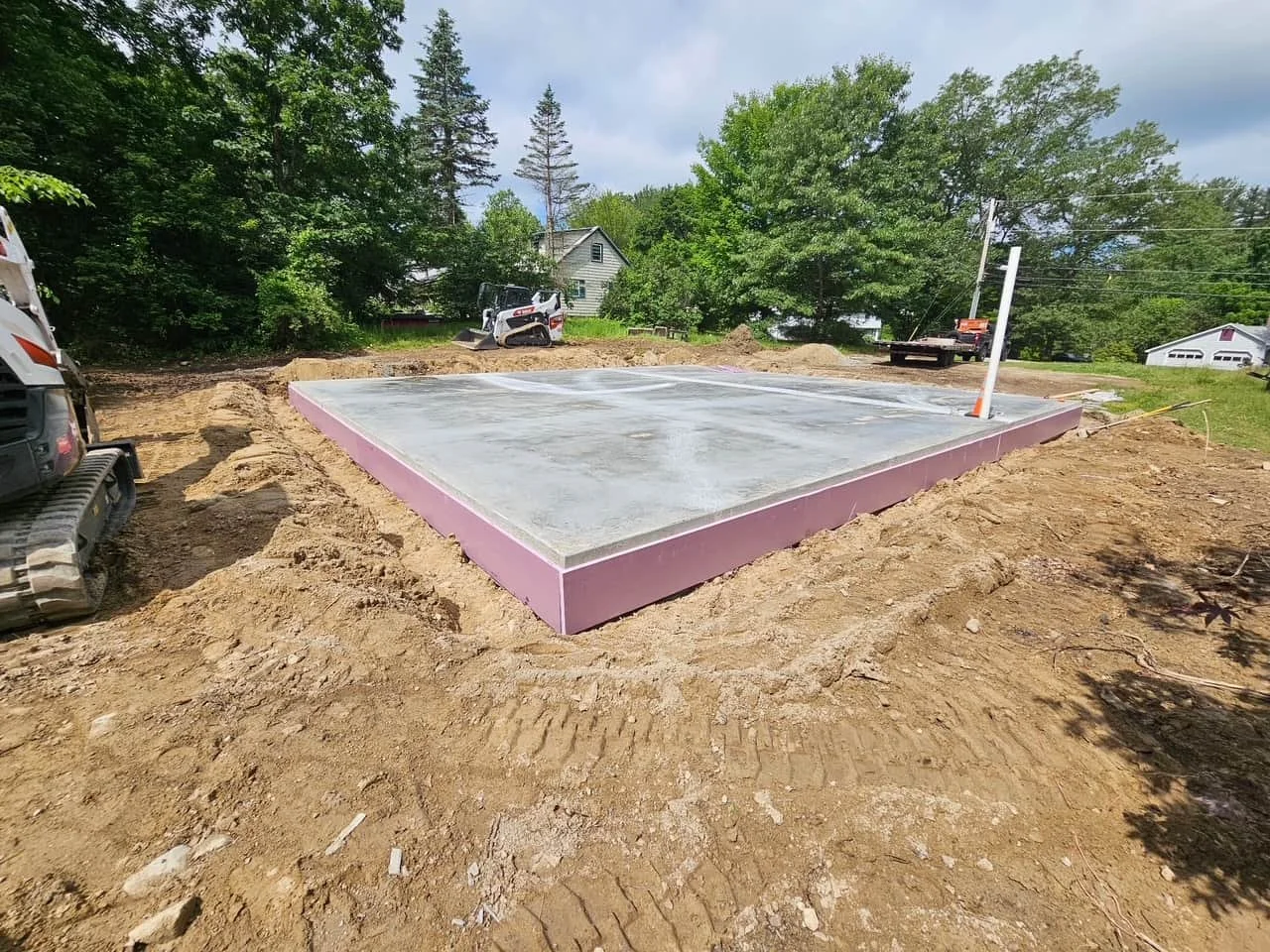Concrete monolithic slab for a garage in New Hampshire