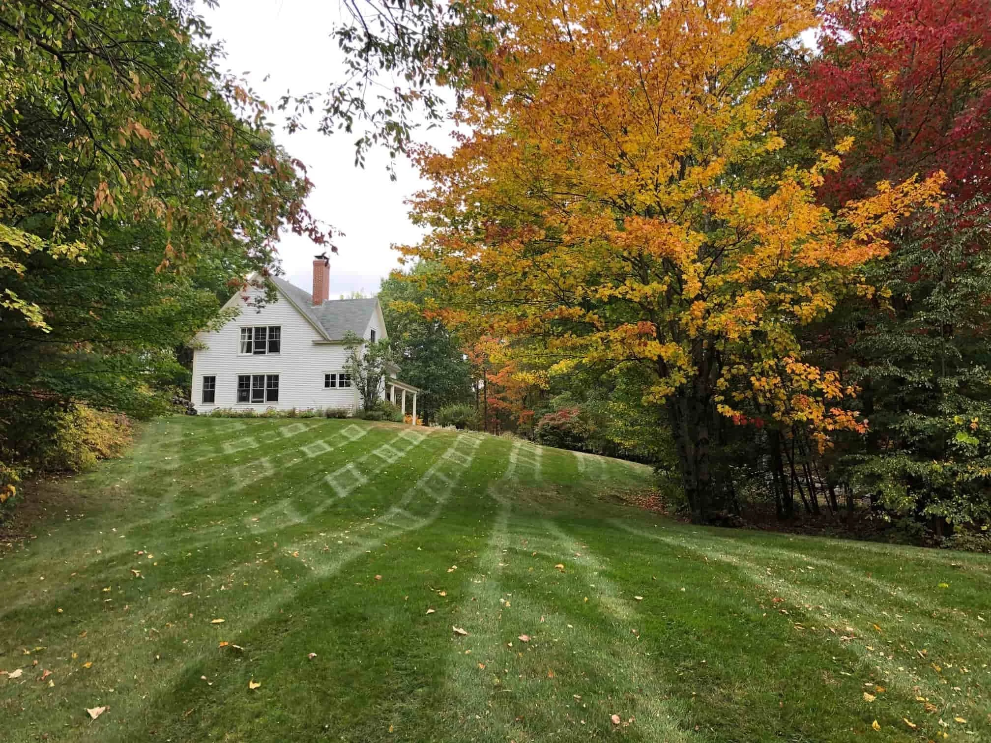 commercial lawn mowing in Milford NH