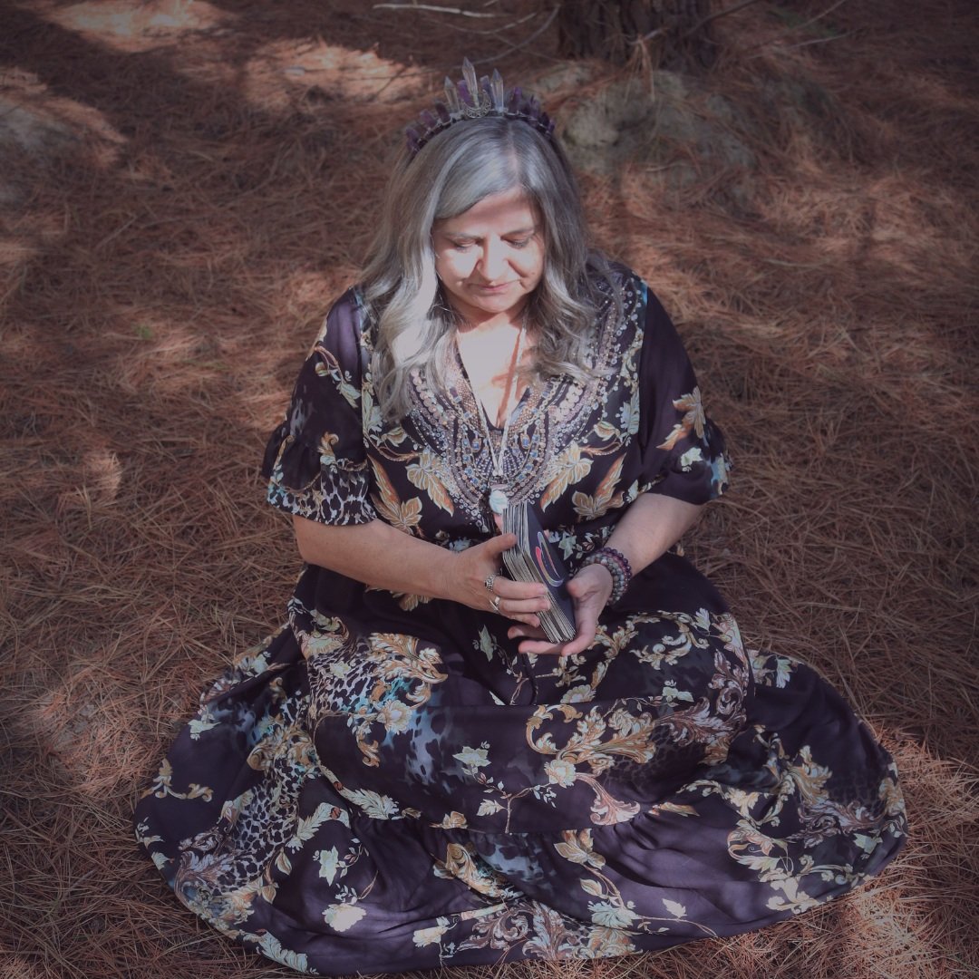 GYPSY+TAROT+Branding+%282%29.jpg