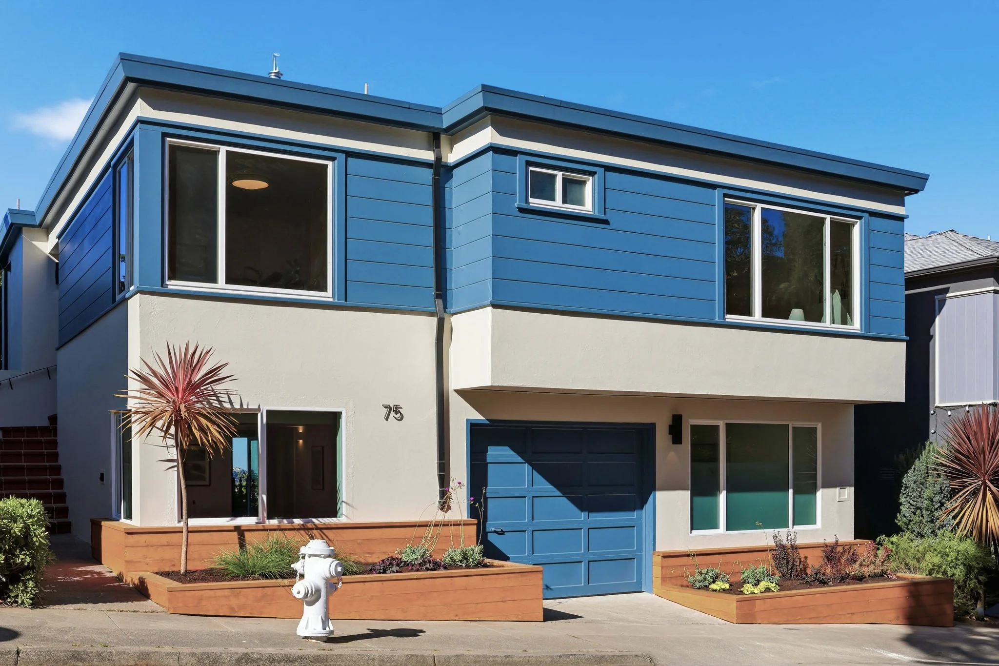 Front Facade Left Angle 75 Knollview Way