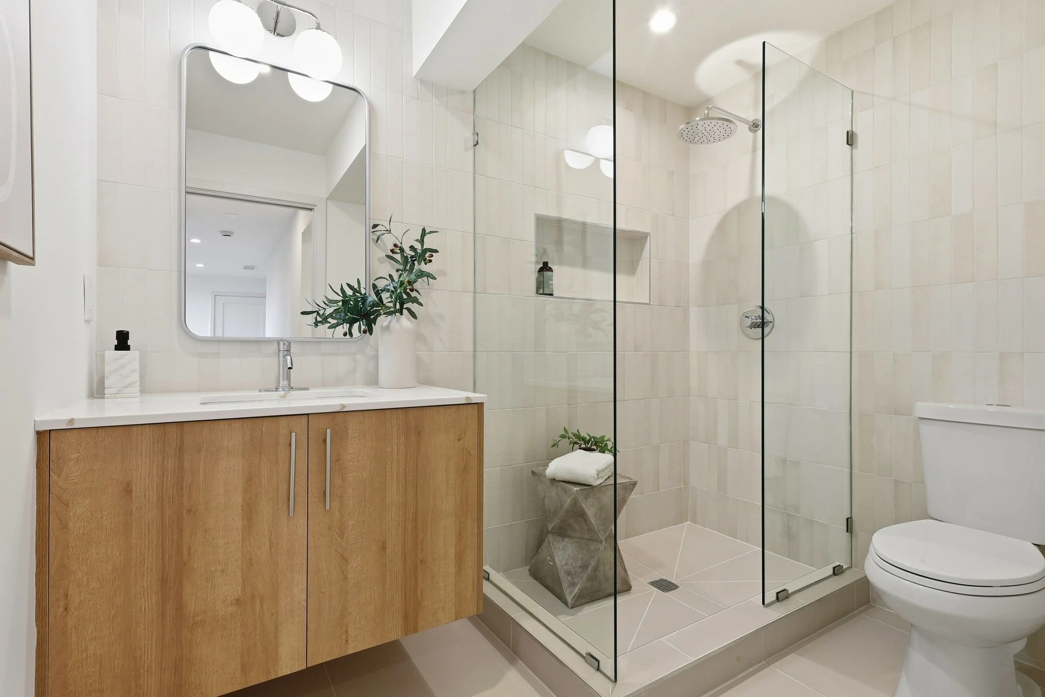 Lower Hallway Bathroom 75 Knollview Way