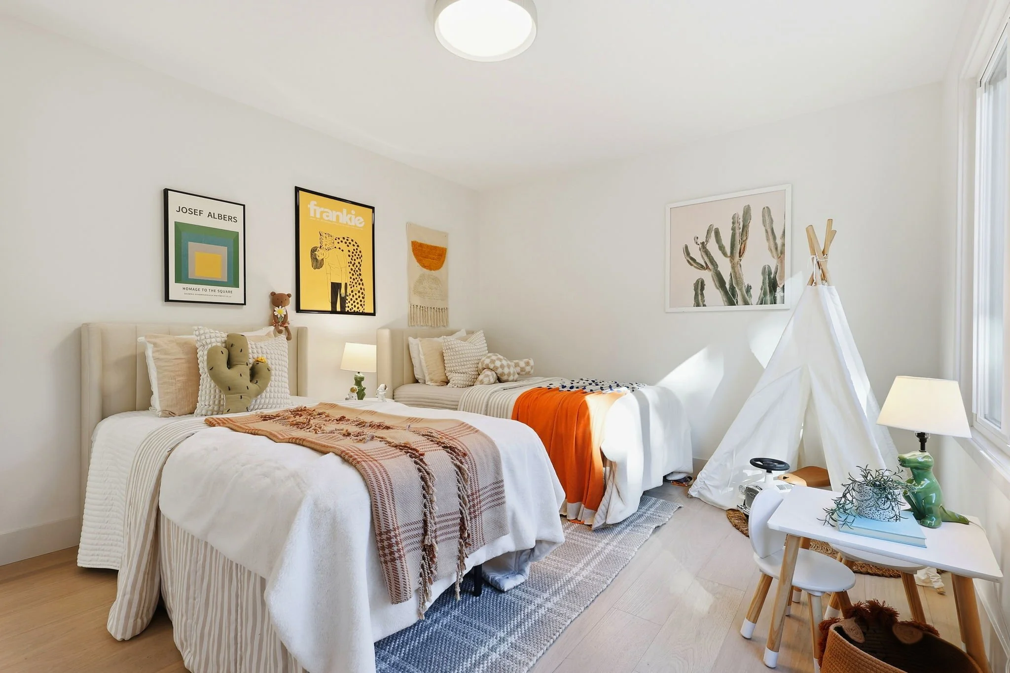 Bedroom 3 75 Knollview Way