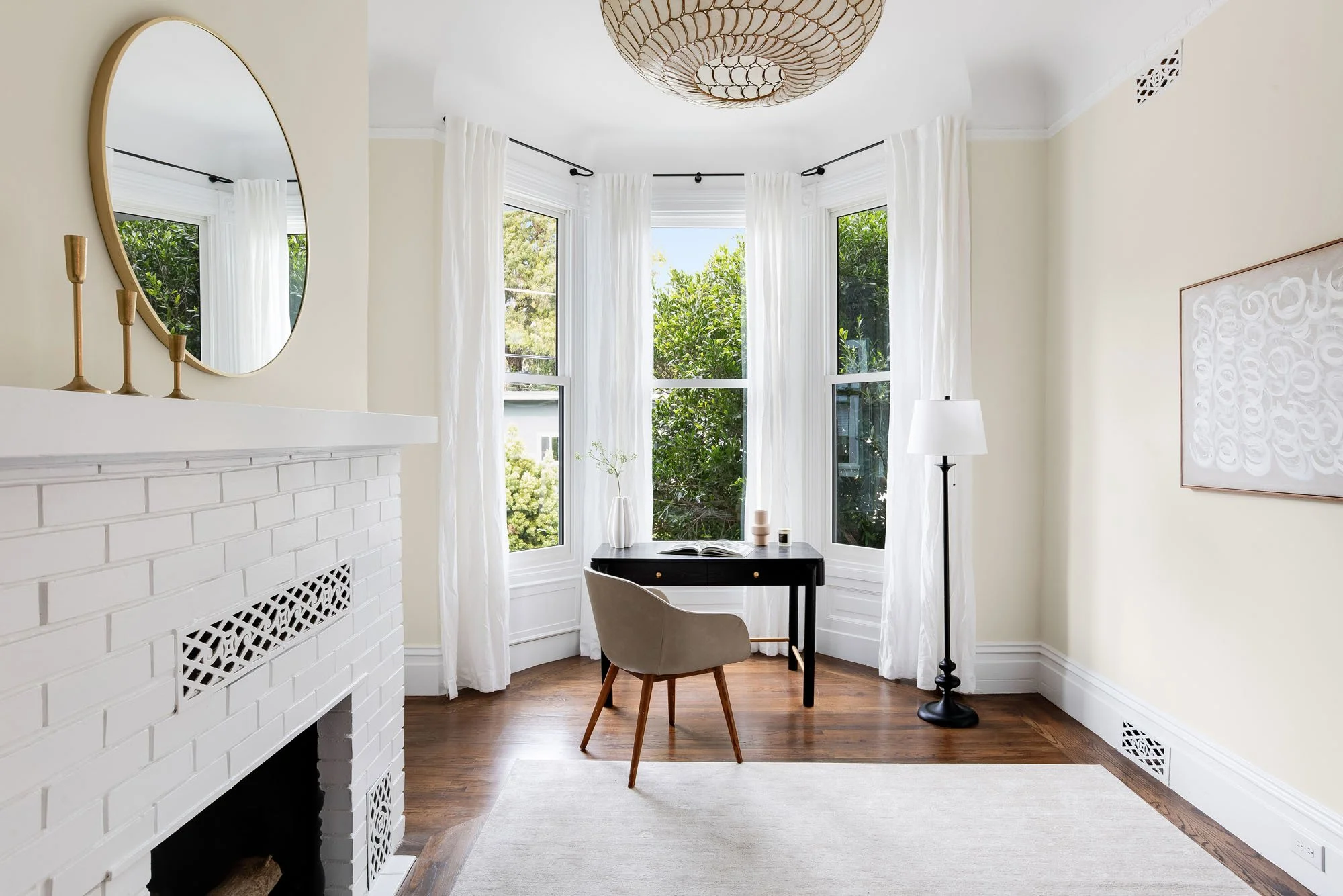 Bay Windows 4543 18th Street