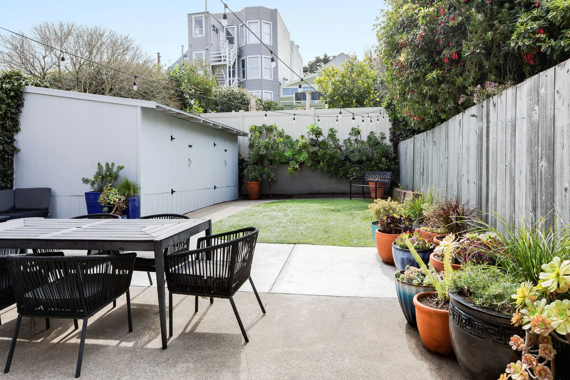 Shared yard 4543 18th Street