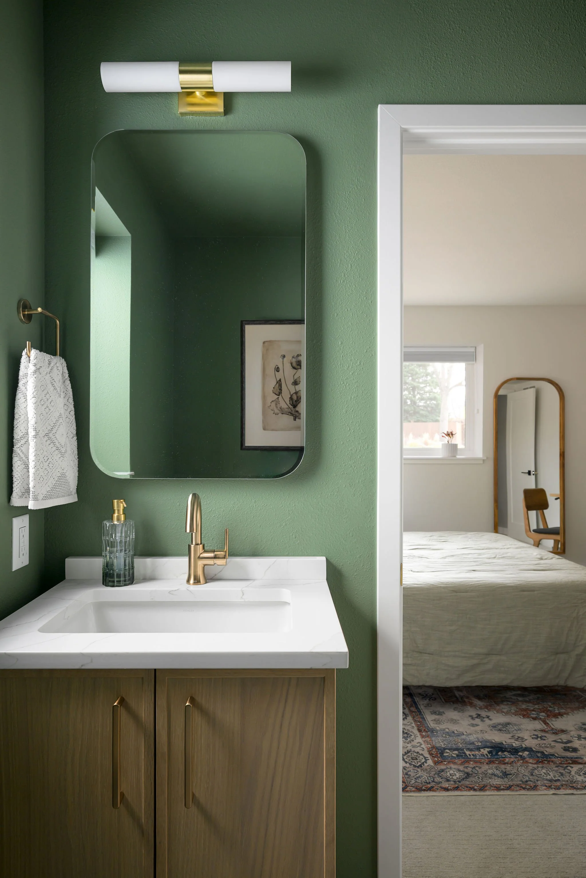 UVDesigns_Hawthorn_GreenBath_2.jpg