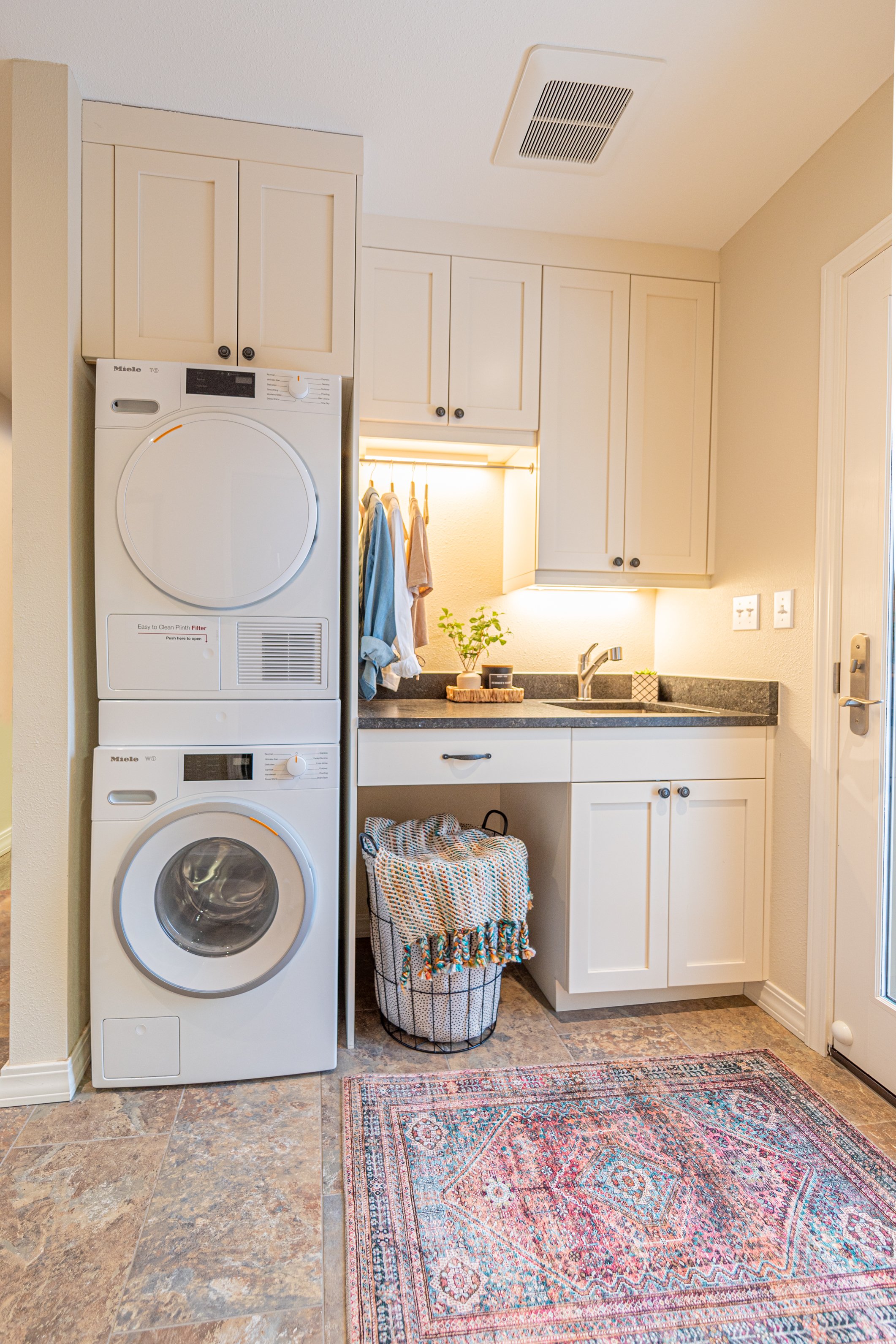 Laundry 1.jpg
