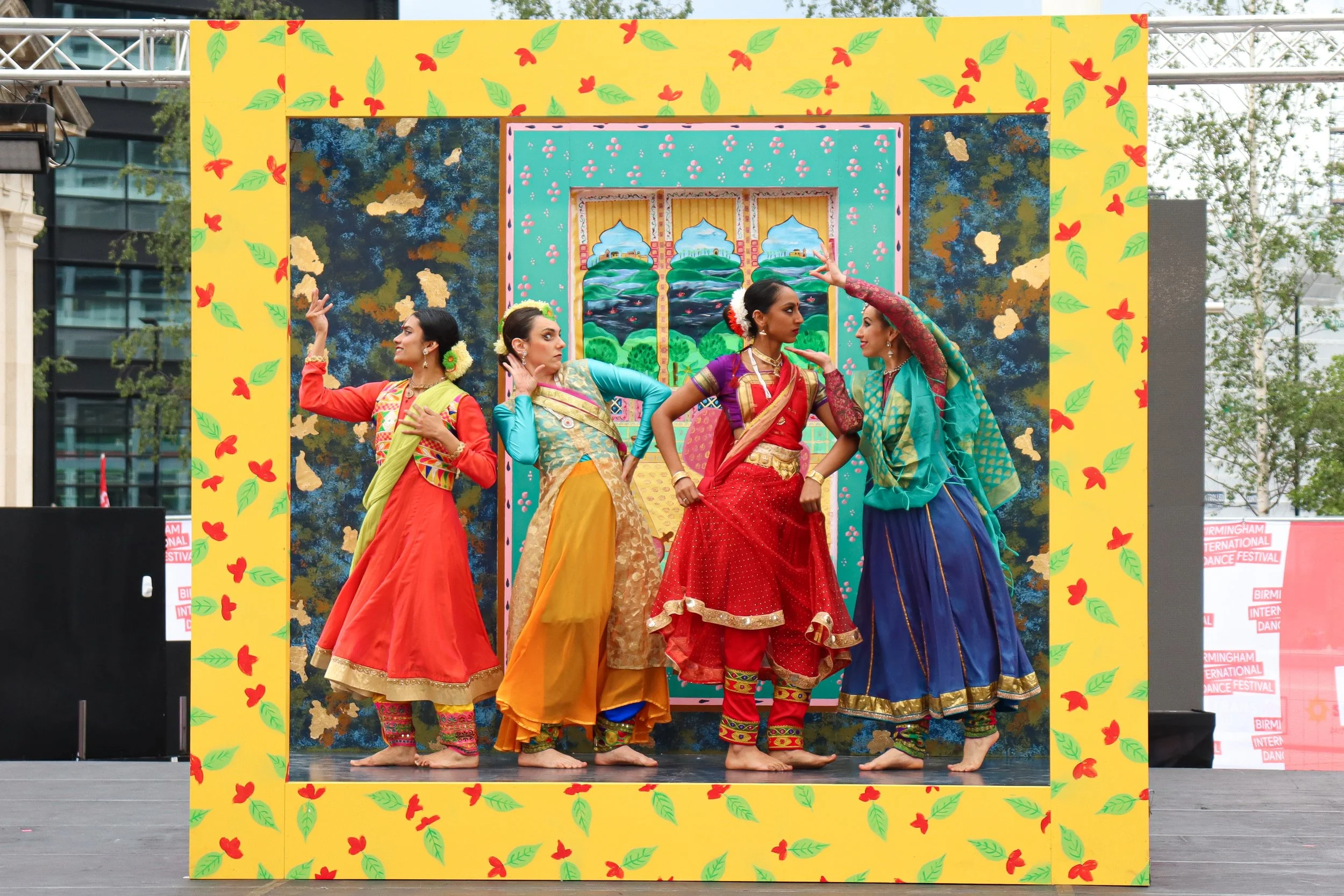 Mughal Miniatures Main Image_credit Simon Richardson.jpg