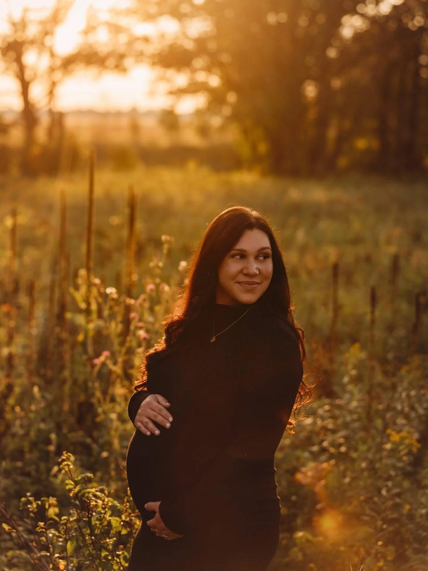 I&rsquo;m fangirling so hard over this absolutely GORGEOUS mama ❤️
.
#fargomaternity #maternitysession #maternityphotography #maternityshoot #maternityphotographer #maternity