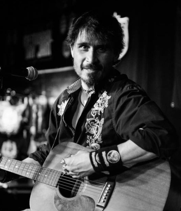 Dean Seltzer: Guitar &amp; Vocals